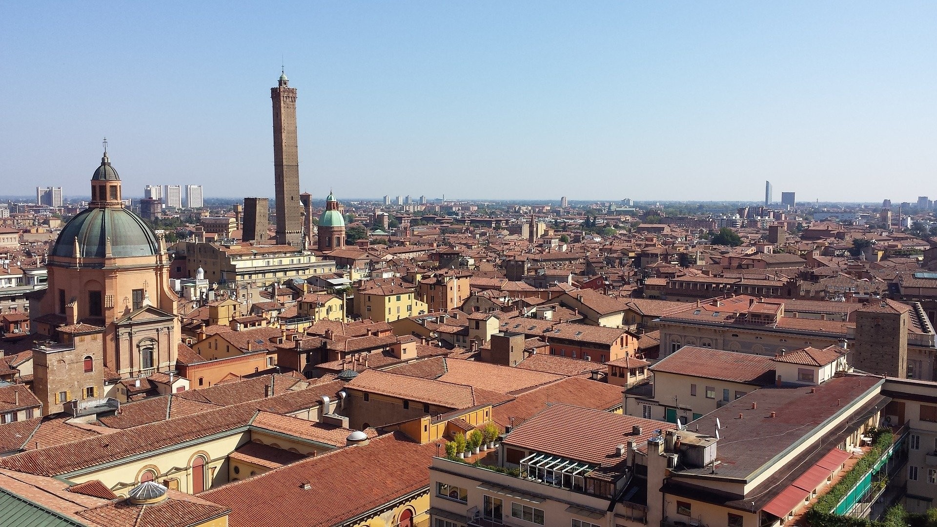 Erasmus experience, Student perspective, Cultural immersion, Bologna travel, 1920x1080 Full HD Desktop