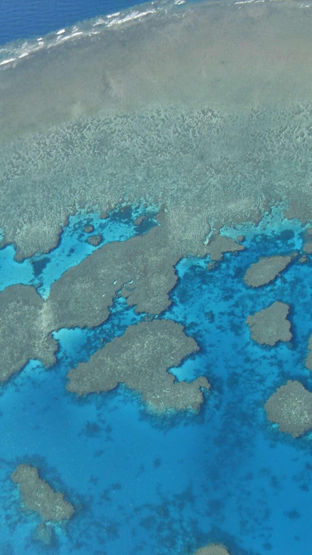 Great Barrier Reef: GBR, Stretches more than 2300 kilometers along Queensland's coastline. 1080x1920 Full HD Wallpaper.