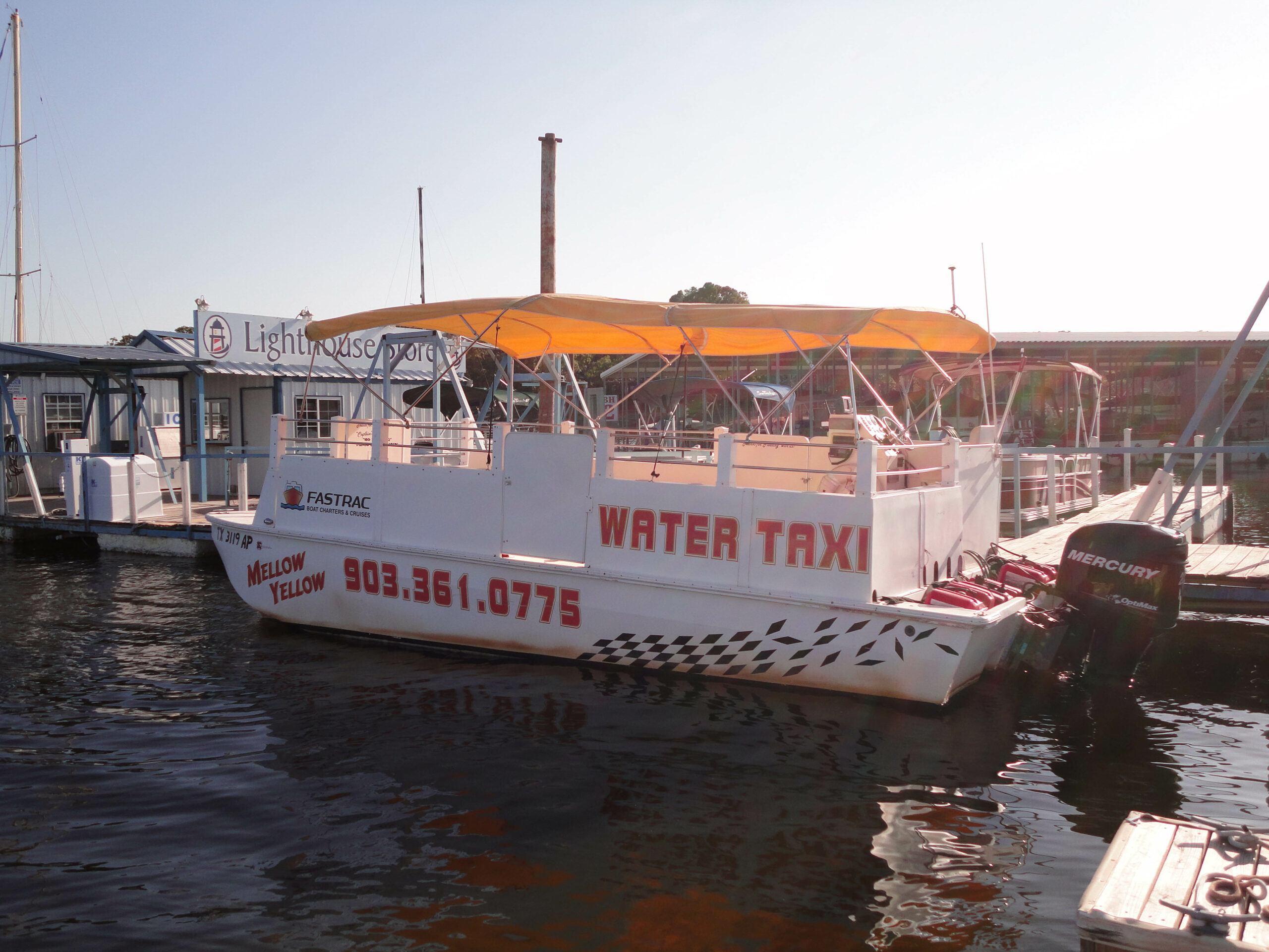 Water Taxi: On-demand water transportation services on Lake Texoma. 2560x1920 HD Wallpaper.