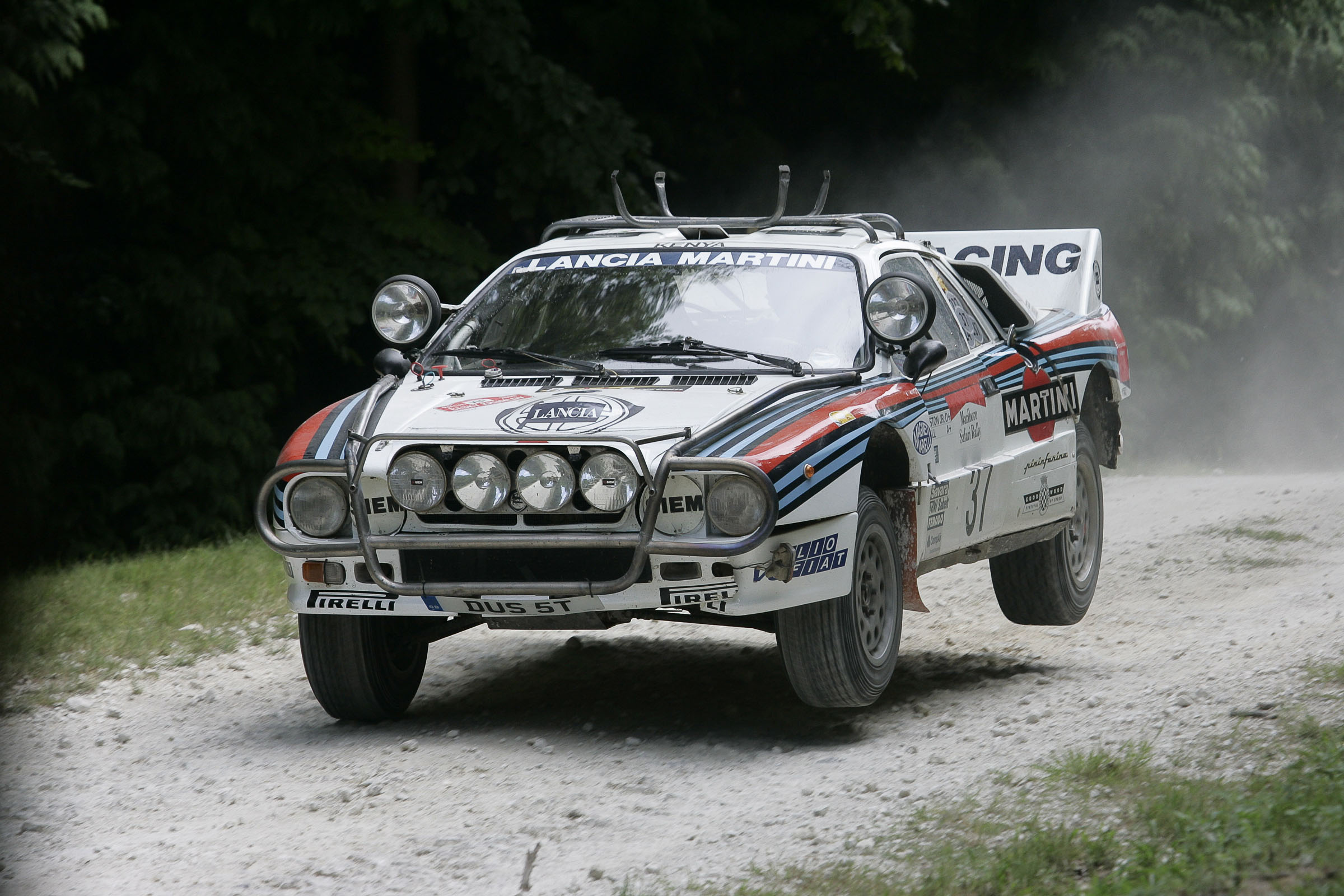 Lancia 037 wallpapers, High-quality images, 2400x1600 HD Desktop