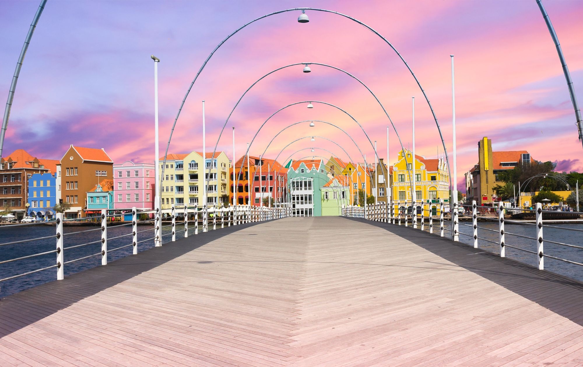 Willemstad, Cultural hotspot, Vibrant architecture, Caribbean charm, 2000x1260 HD Desktop