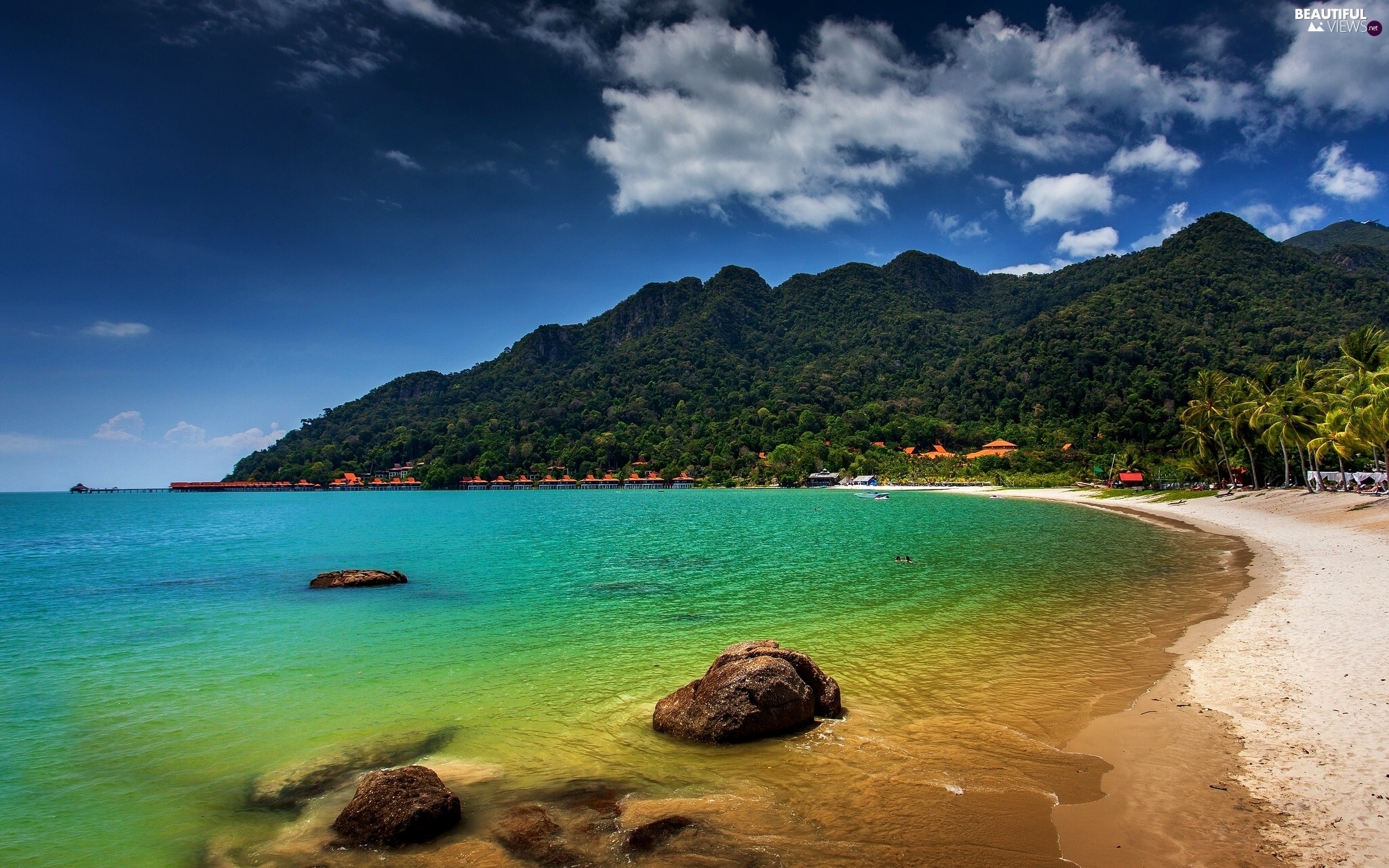 Andaman Sea Langkawi, Beautiful mountain views, Coastal beaches, Malaysian beauty, 2050x1280 HD Desktop