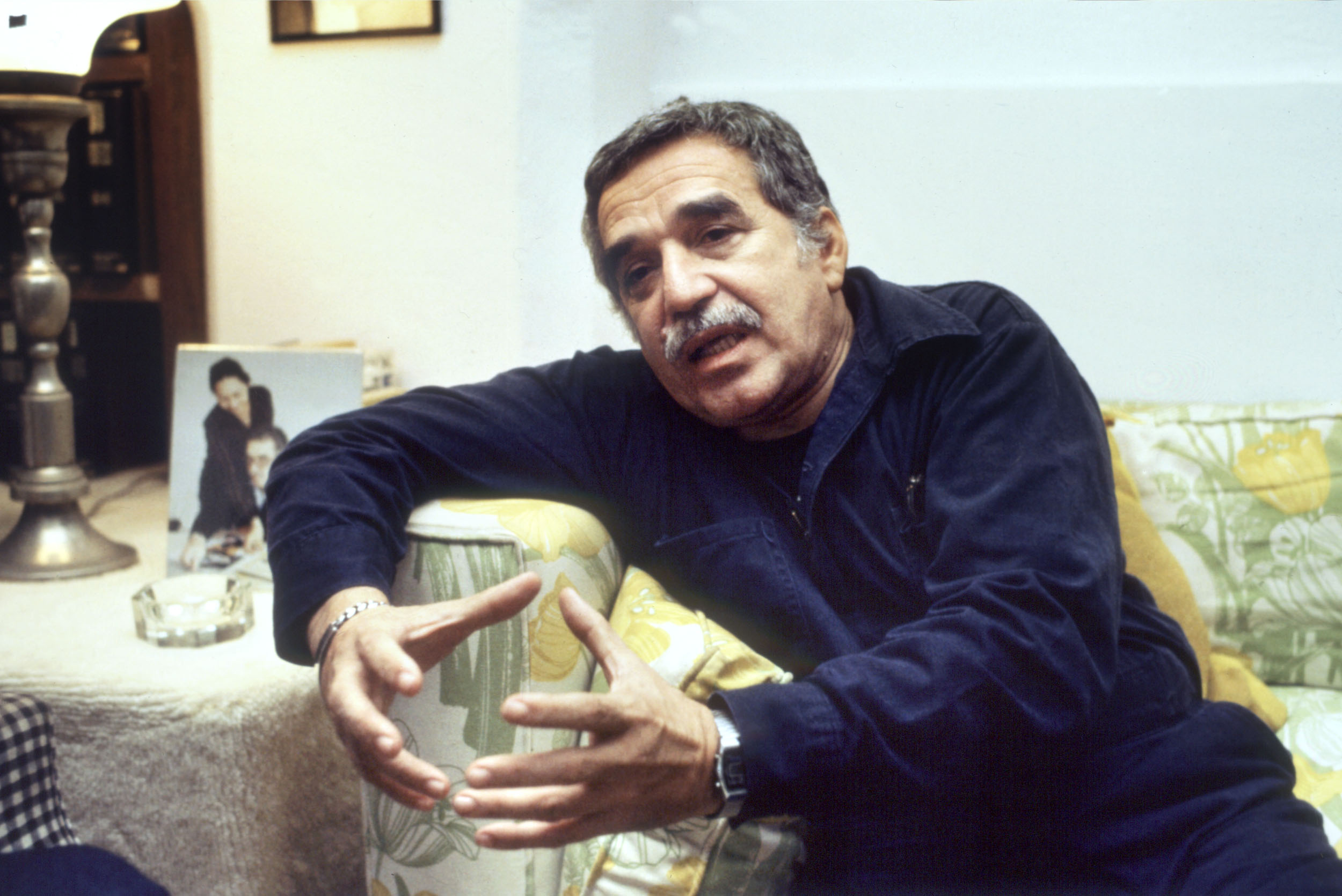 Gabriel Garcia Marquez, Nobel Prize winner, Departure of a legend, CNN, 2500x1670 HD Desktop