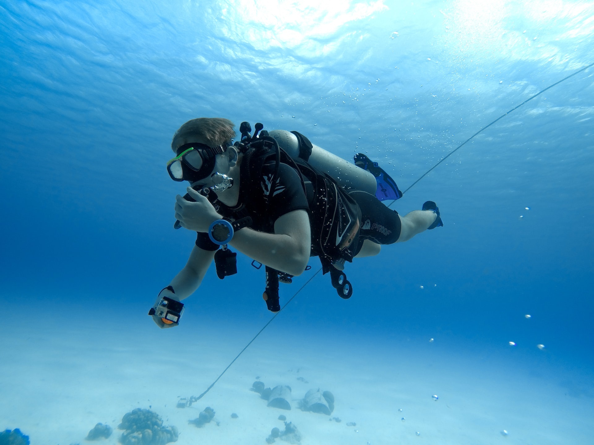 Scuba Diving: Open circuit scuba diver, Active sports recreational activity. 1920x1440 HD Background.