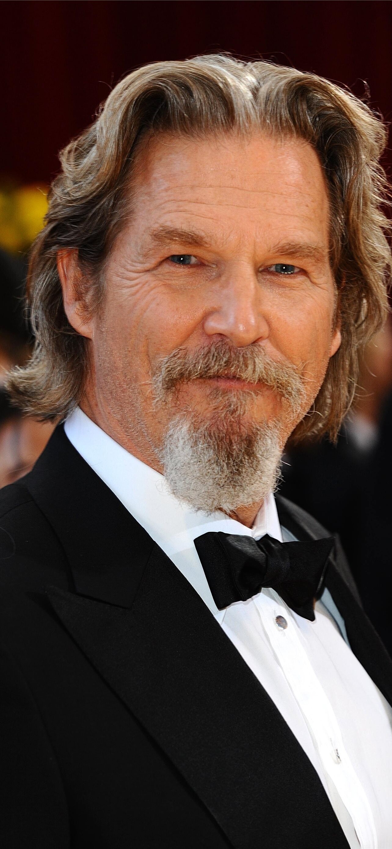 Jeff Bridges: The 76th Annual Golden Globe Awards, The Beverly Hilton, Four-time nominee. 1290x2780 HD Wallpaper.