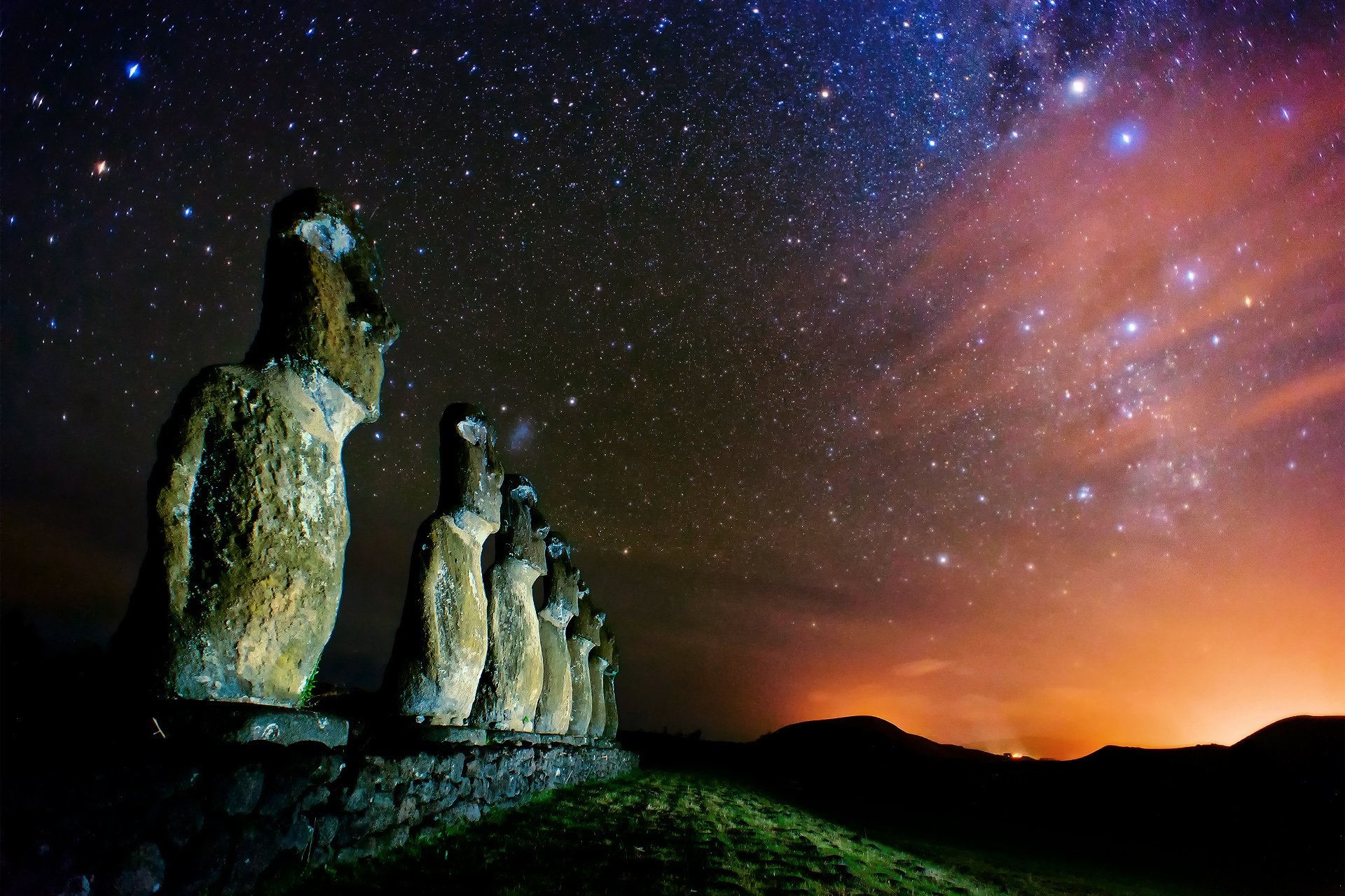 Easter Island, Legendary stone guardians, Rapa Nui culture, Archaeological marvels, 1920x1280 HD Desktop