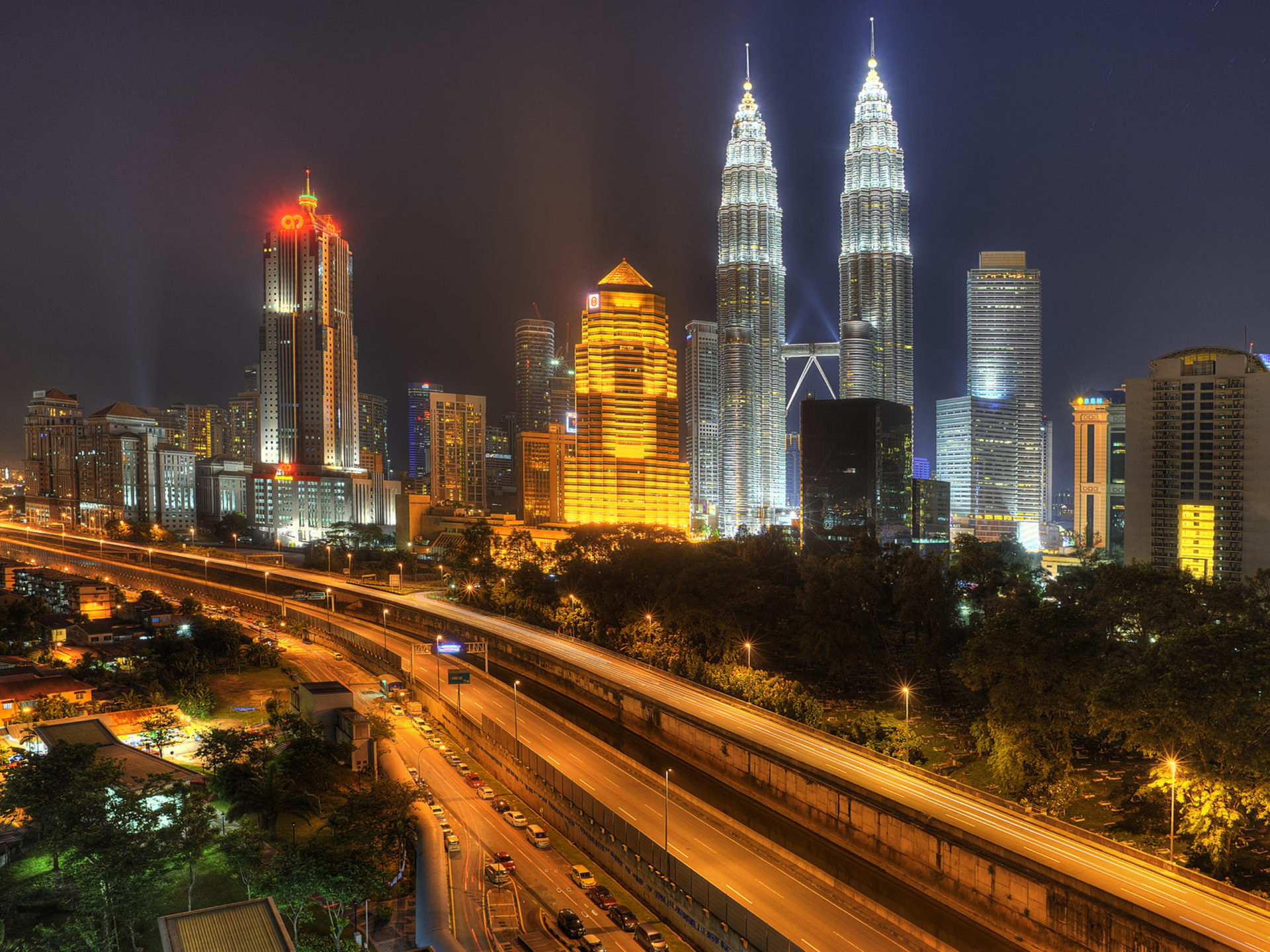 Petronas Twin Towers, Kuala Lumpur, Malaysia, 1920x1440 HD Desktop