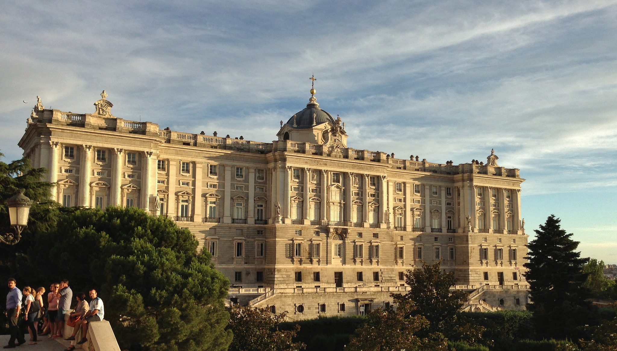 Royal Palace, Madrid, Spanish architecture, Tourist attraction, 2050x1170 HD Desktop