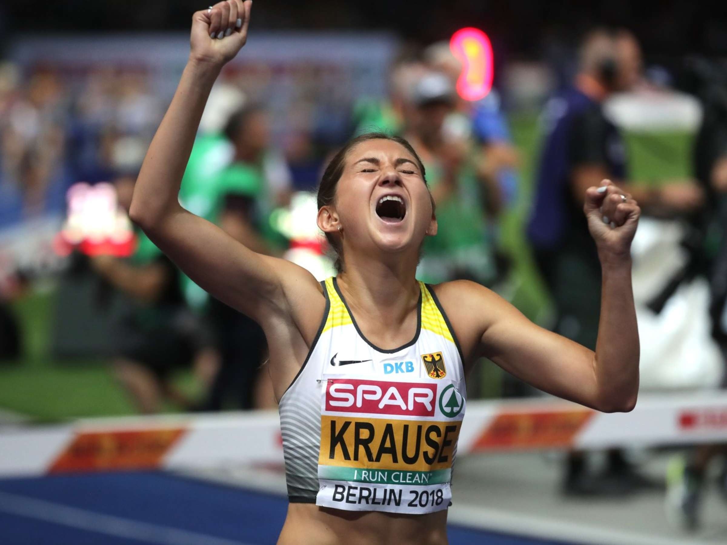 Gesa Felicitas Krause, Berlin athletics success, Summer dream, Athlete celebration, 2400x1800 HD Desktop