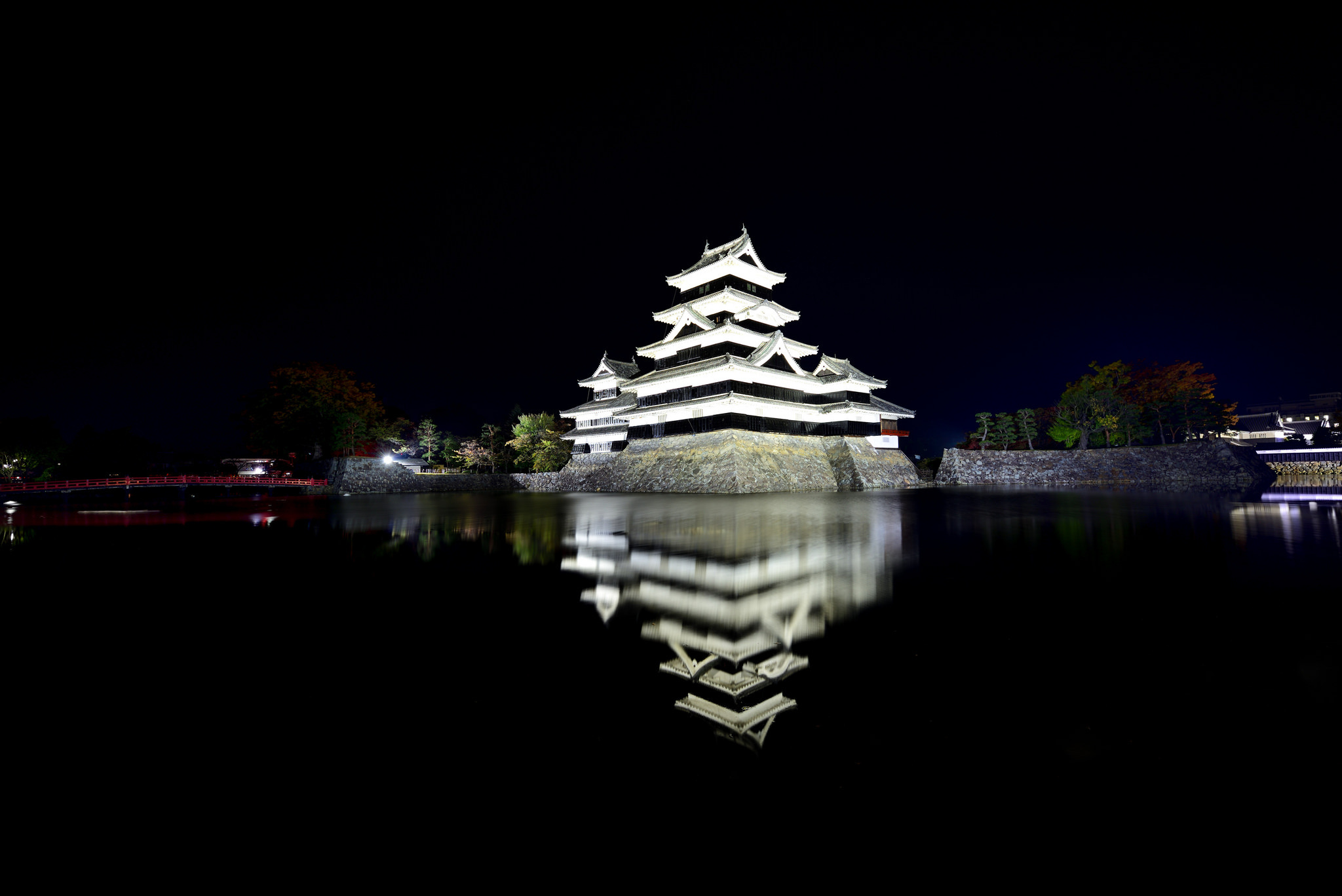 Matsumoto Castle, High-definition wallpaper, Stunning backdrop, Image download, 2050x1370 HD Desktop