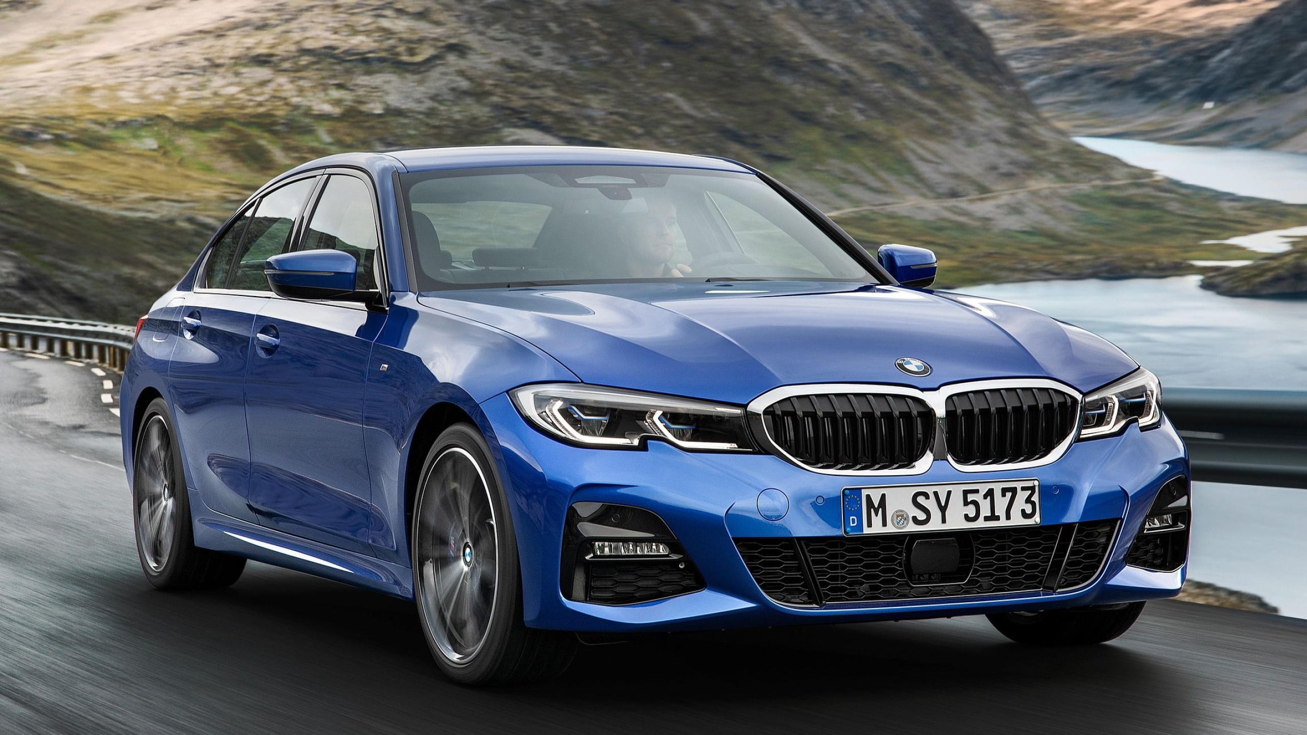 BMW 3 Series, Refined interior, Advanced features, Unparalleled comfort, 2560x1440 HD Desktop