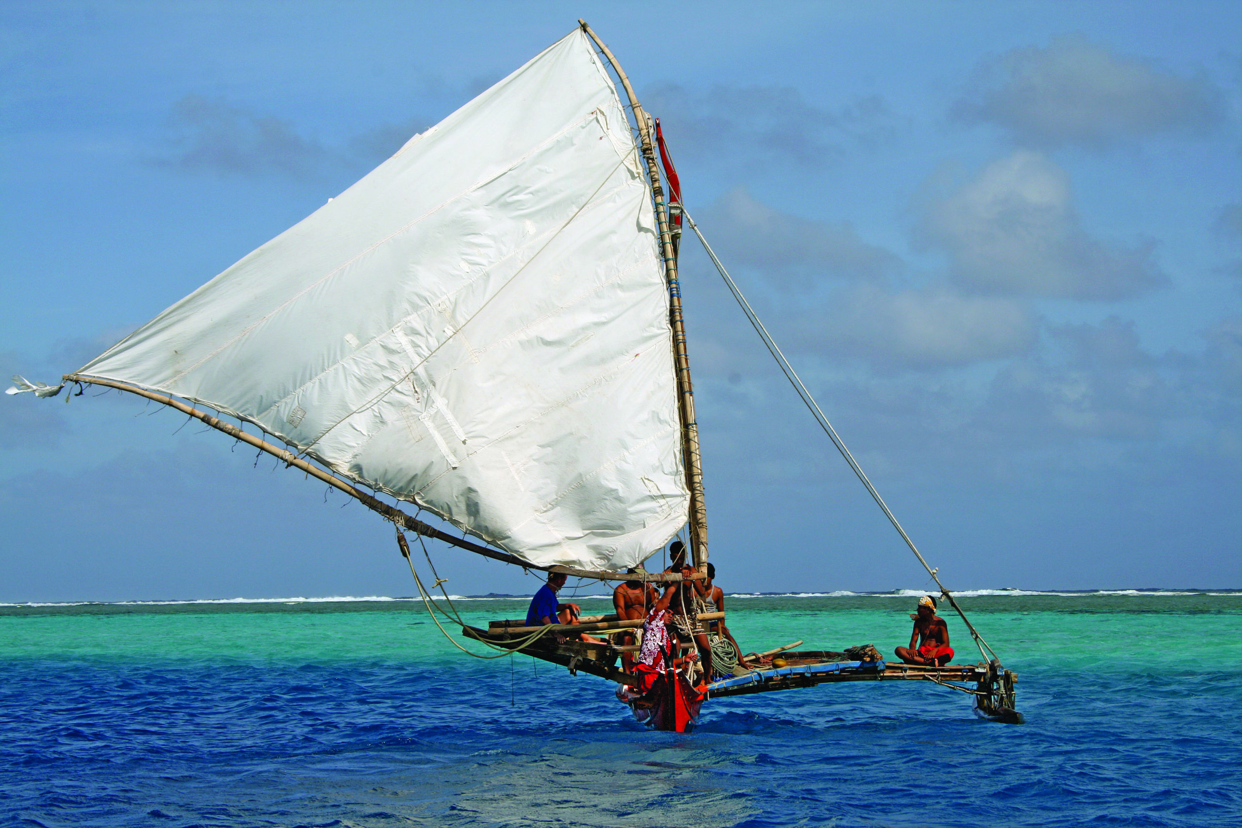 Micronesia, Magic and mystery, Cruising world, Island adventures, 2560x1710 HD Desktop