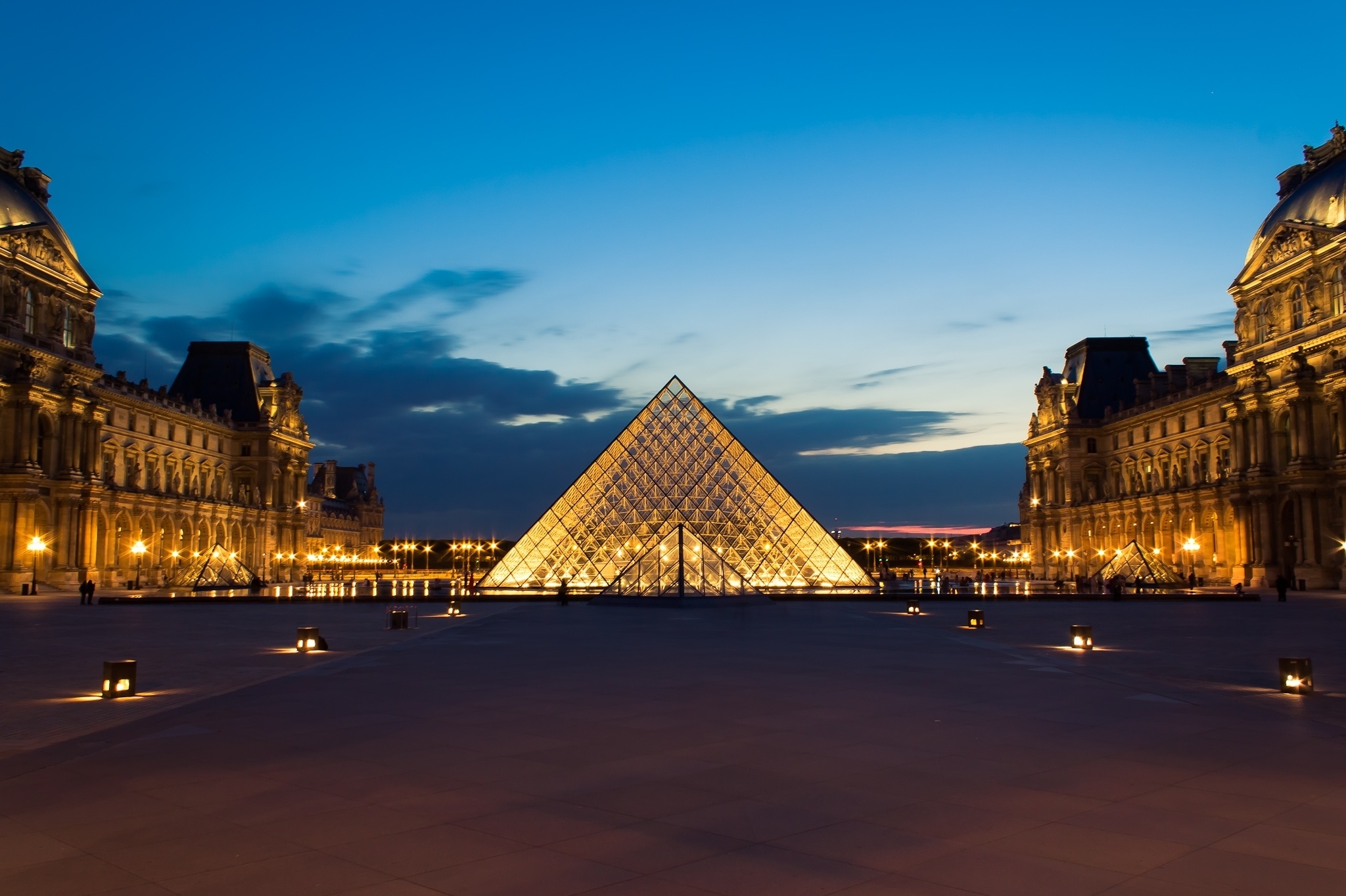 Louvre wallpaper selection, Masterful artwork, Captivating visuals, Cultural treasure, 2050x1370 HD Desktop