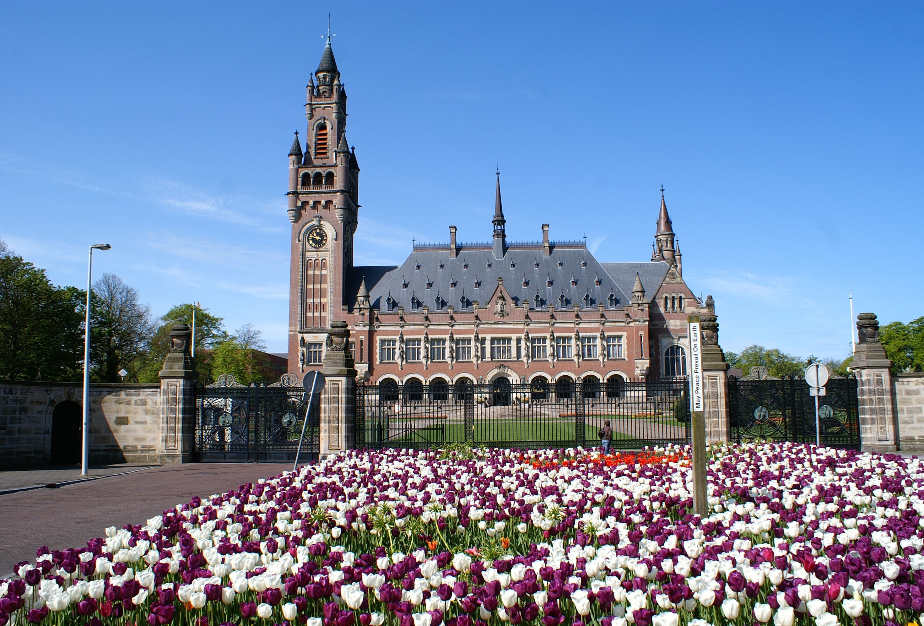 The Hague, Netherlands, Tourist attractions, Peace and justice, 2950x2000 HD Desktop