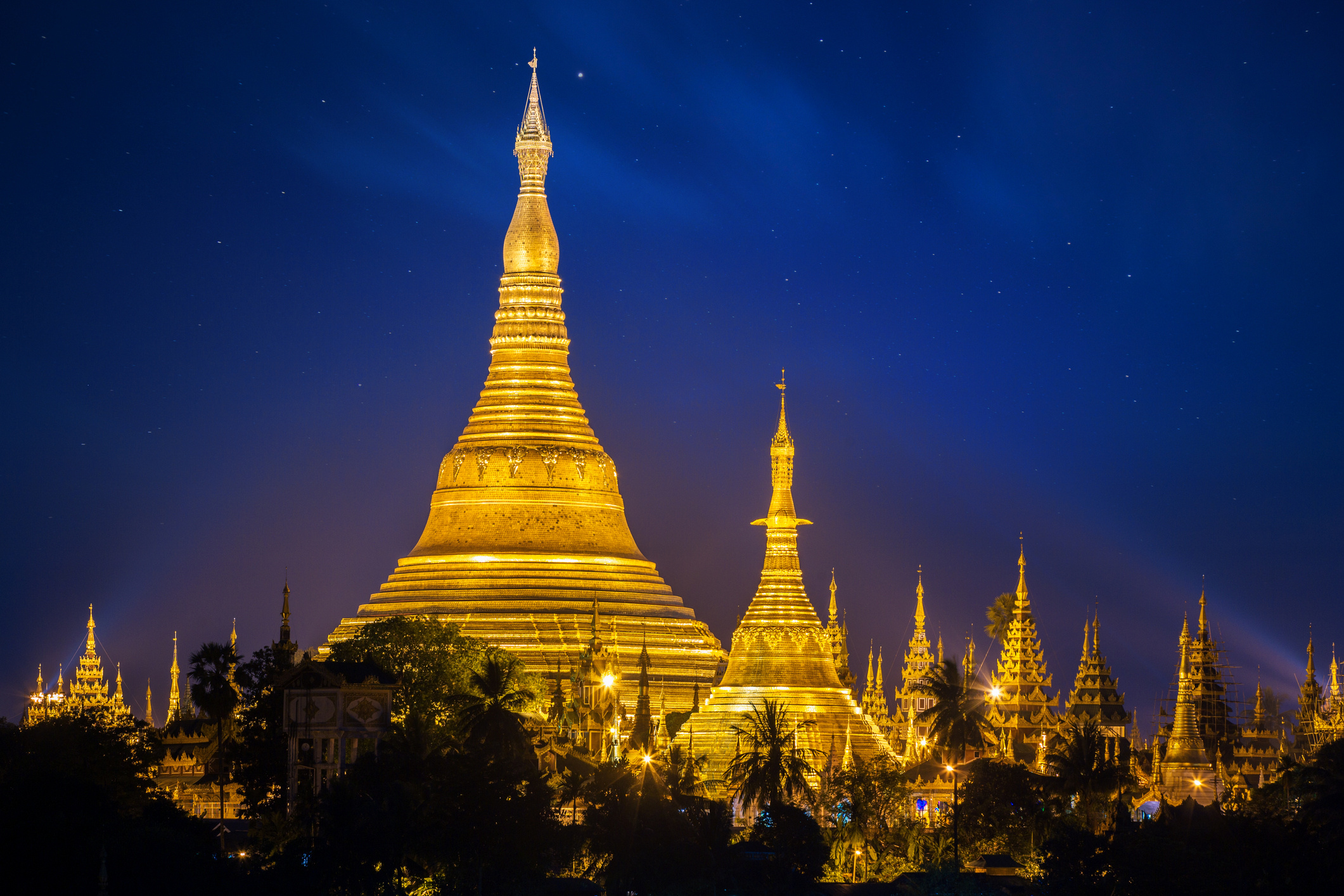 Shwedagon Pagoda, Blue night sky, Yangon, Myanmar, 2130x1420 HD Desktop