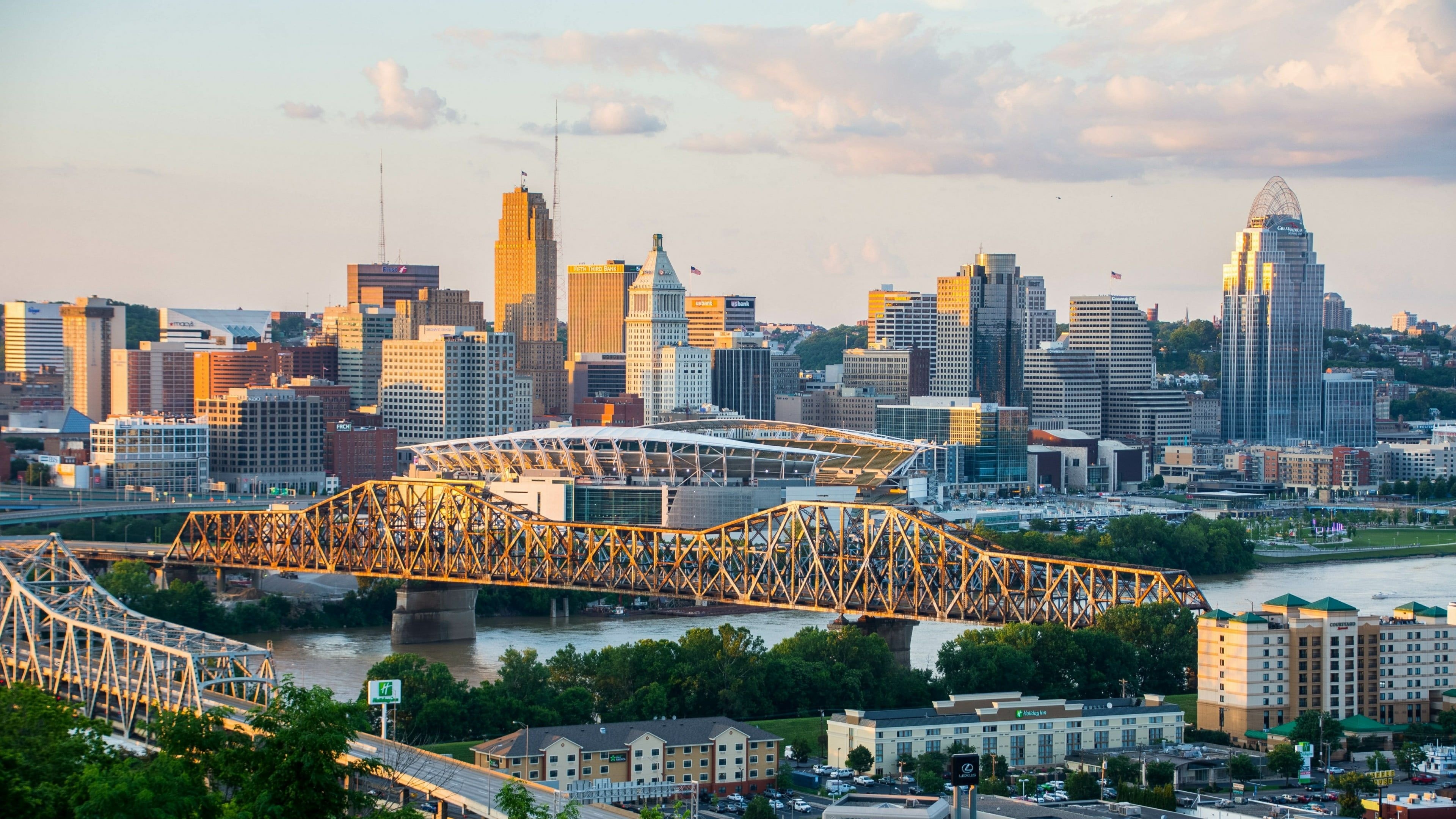 Cincinnati Skyline, Nighttime view, Ohio river, Metropolitan area, 3840x2160 4K Desktop