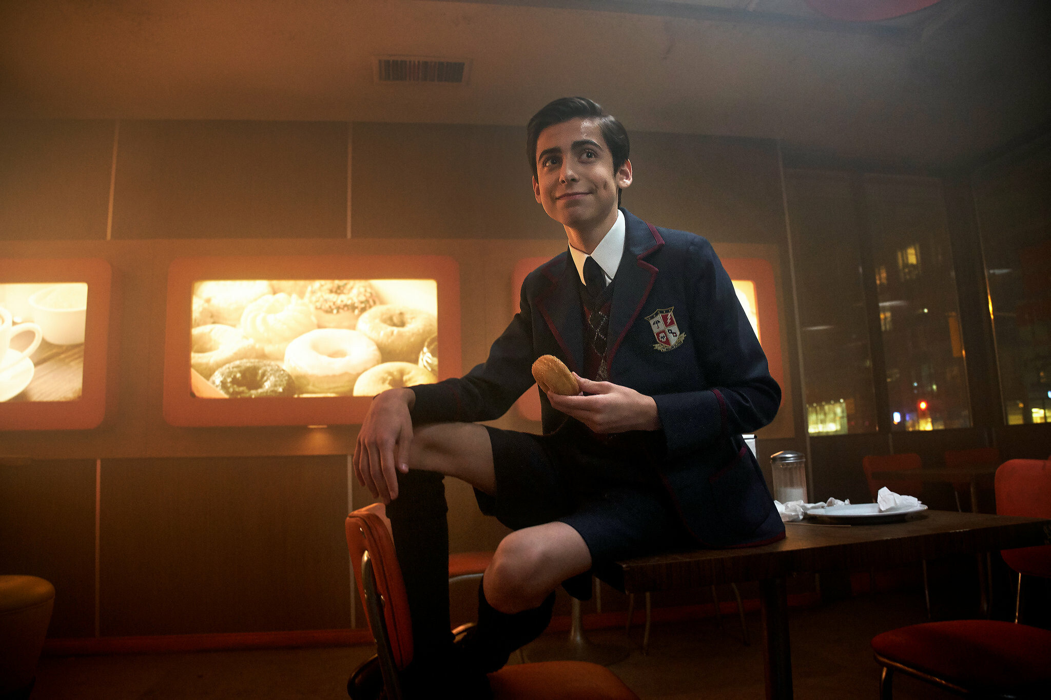 The Umbrella Academy: Aidan Gallagher as Five Hargreeves, A boy with the ability to jump through space and time. 2050x1370 HD Wallpaper.