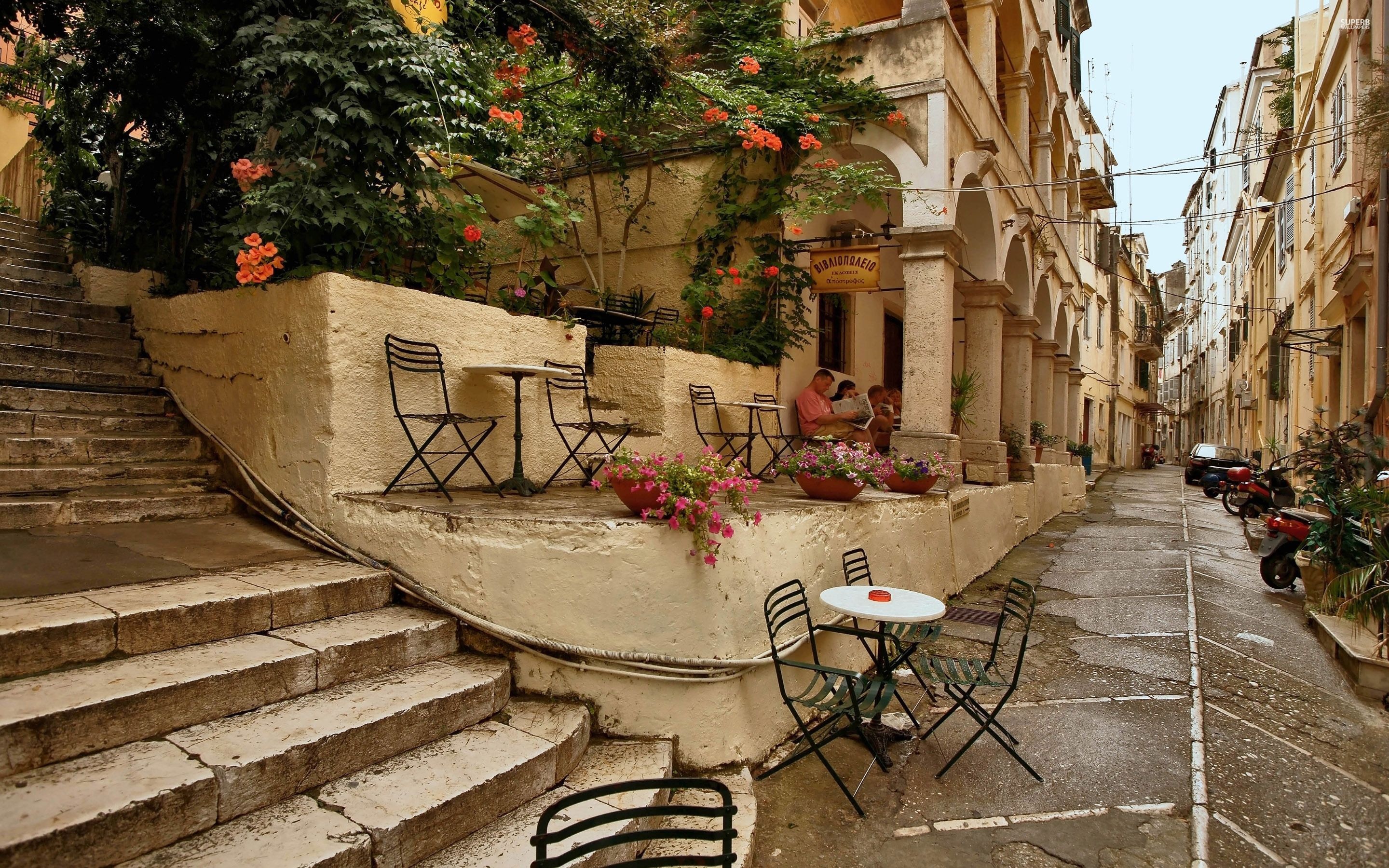 French cafe allure, Parisian charm, Sidewalk seating, Authentic atmosphere, 2880x1800 HD Desktop