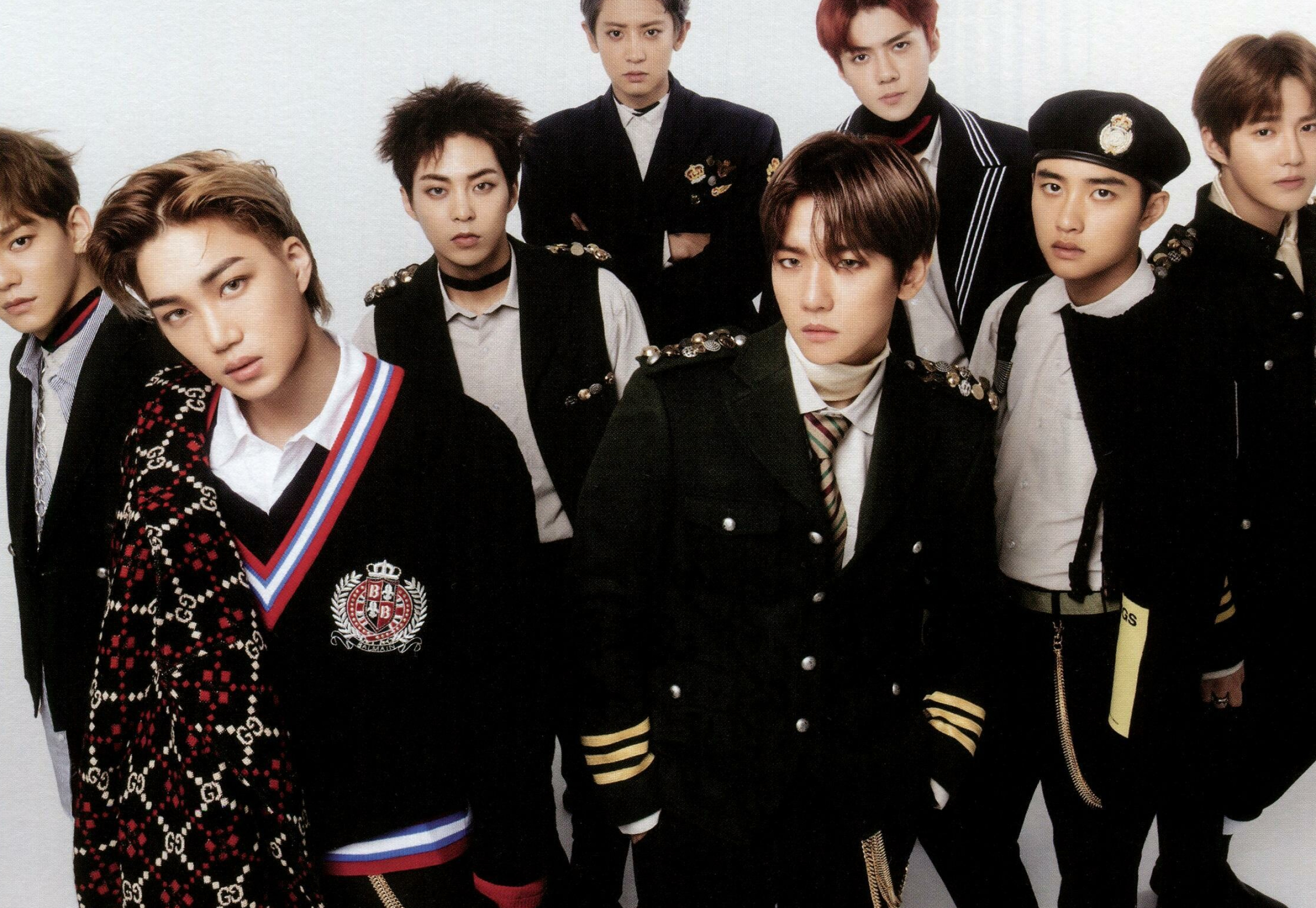 EXO: The group debuted with twelve members separated into two sub-units. 2500x1730 HD Wallpaper.