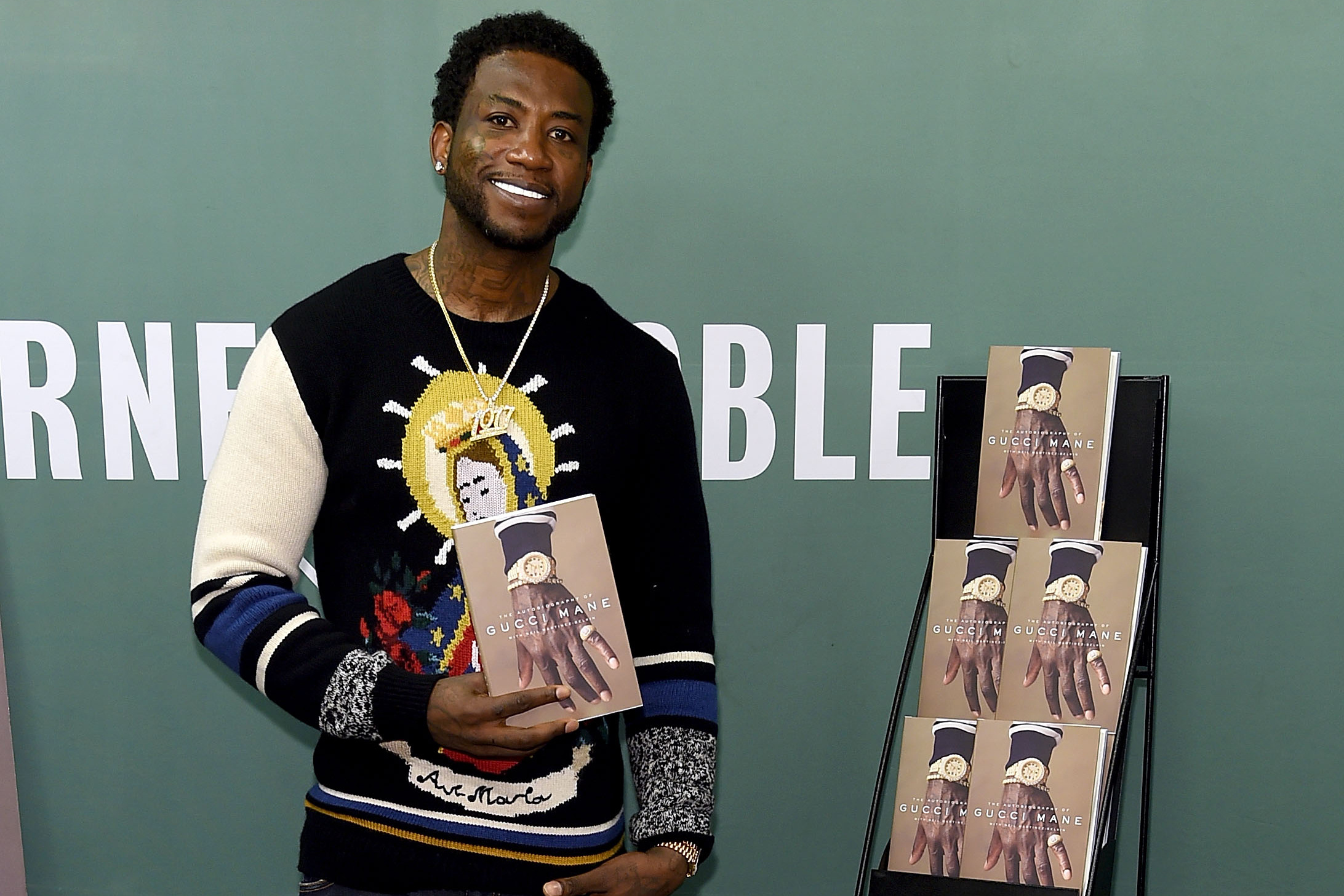 Gucci Mane, Book signing, Heckled by activists, 2190x1460 HD Desktop