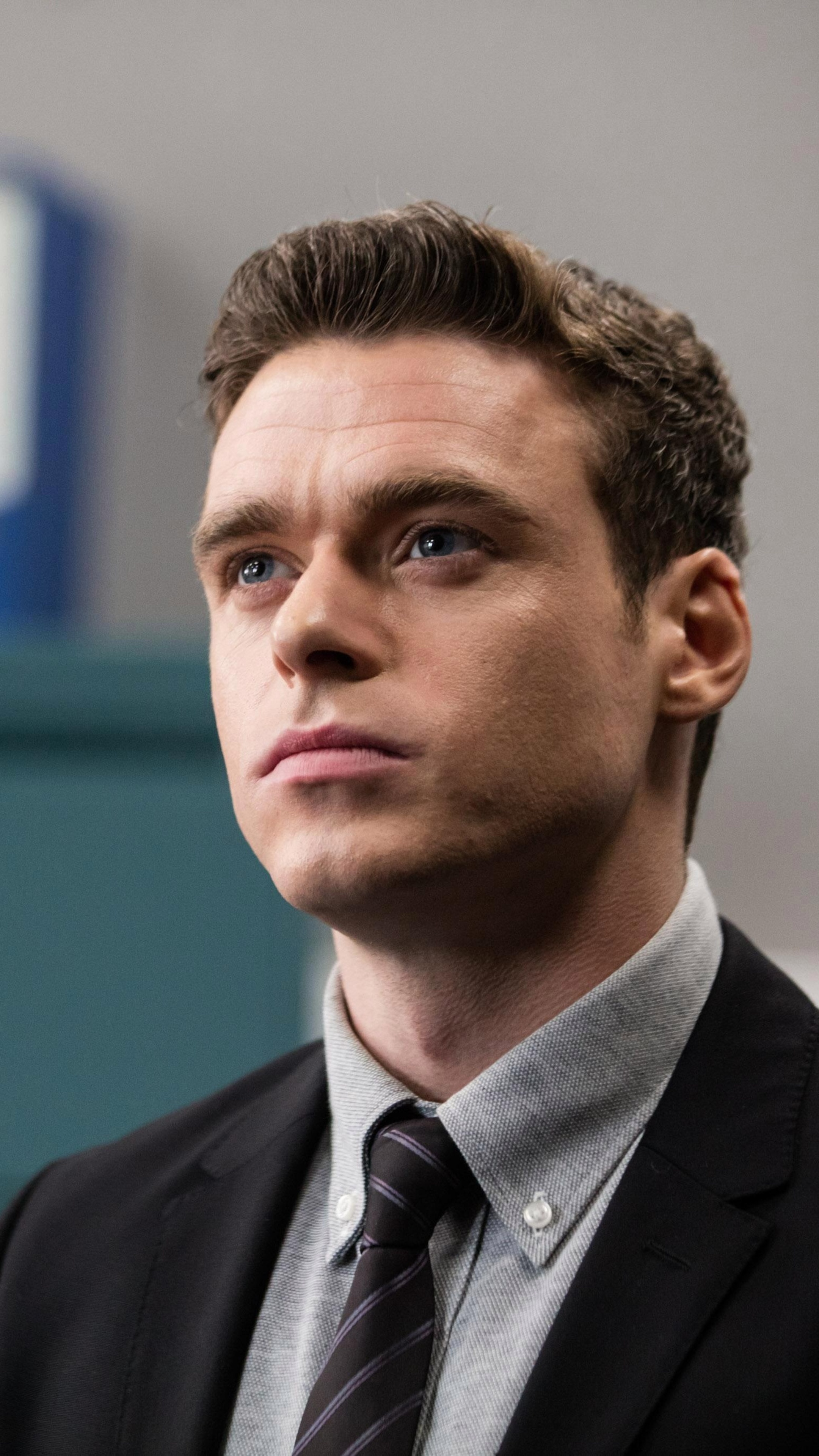 Richard Madden: Made his screen acting debut in 2000. 2160x3840 4K Wallpaper.