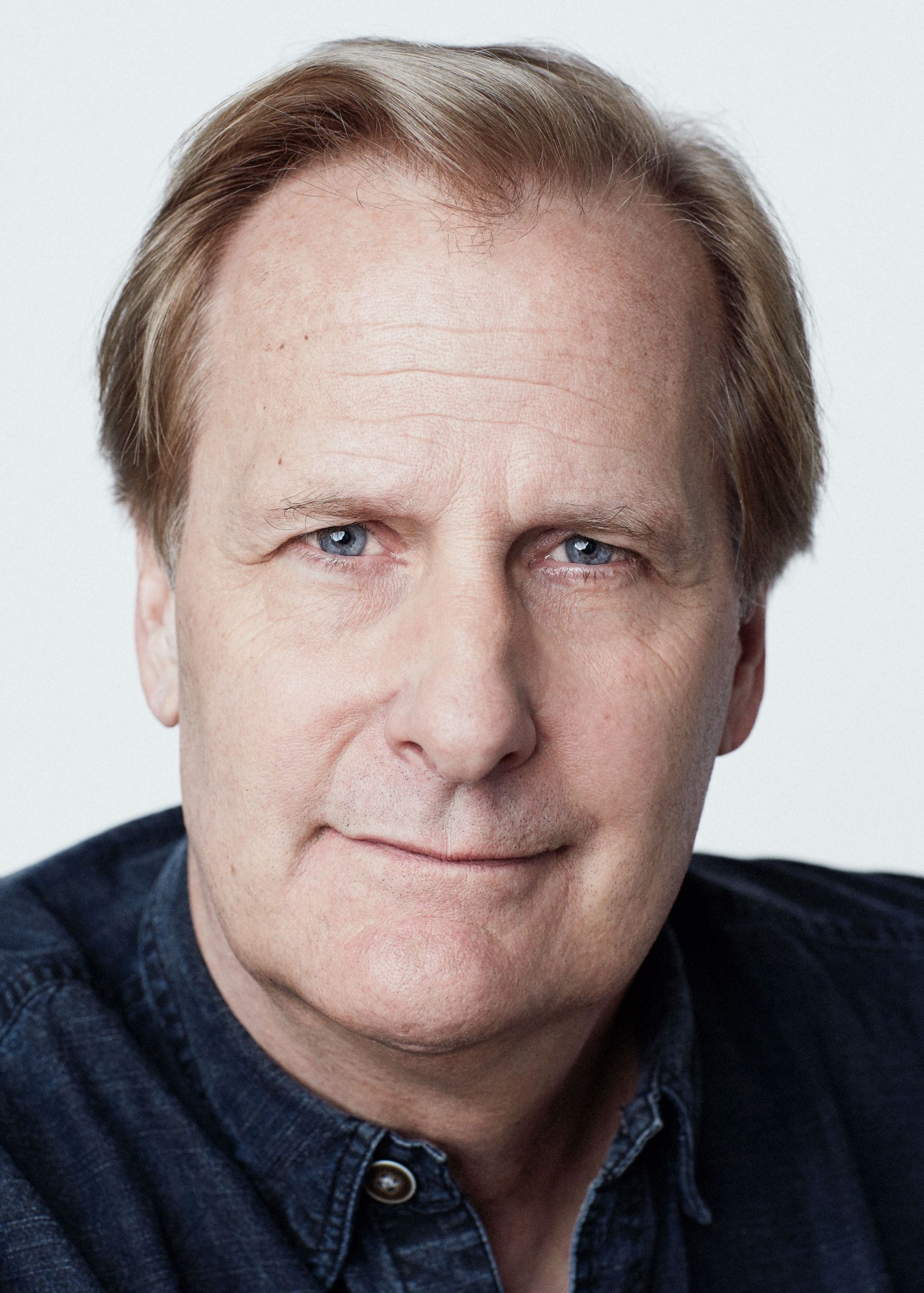 Jeff Daniels, Perfectly timed new album, Art as a weapon, 1830x2560 HD Handy