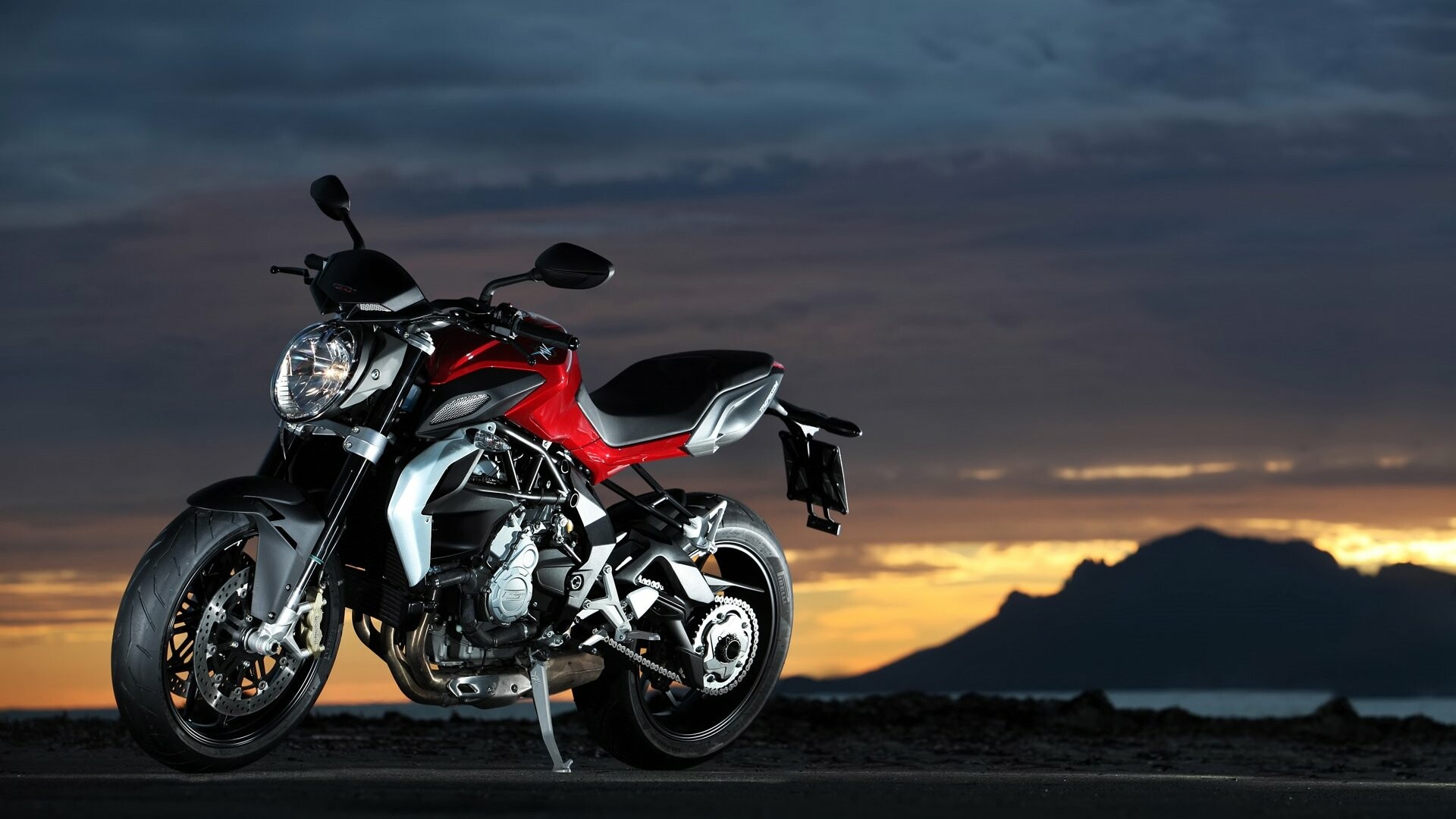MV Agusta: Brutale, Uses cast wheels and an aggressive riding position. 1920x1080 Full HD Background.