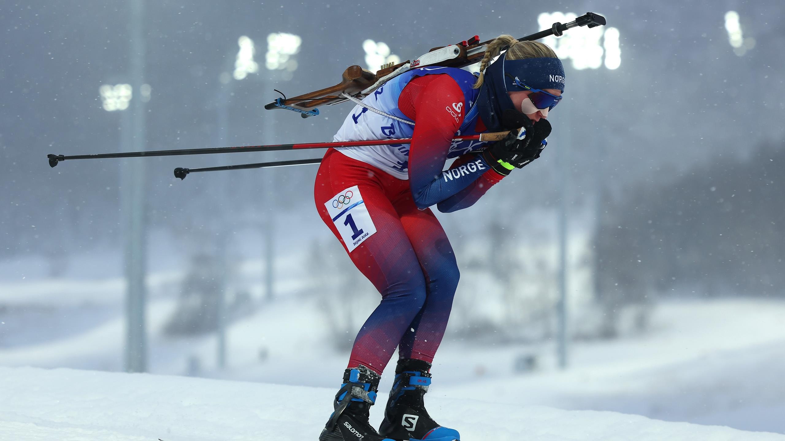 Marte Olsbu Roiseland, Winter olympics, Biathlon gold, 2560x1440 HD Desktop