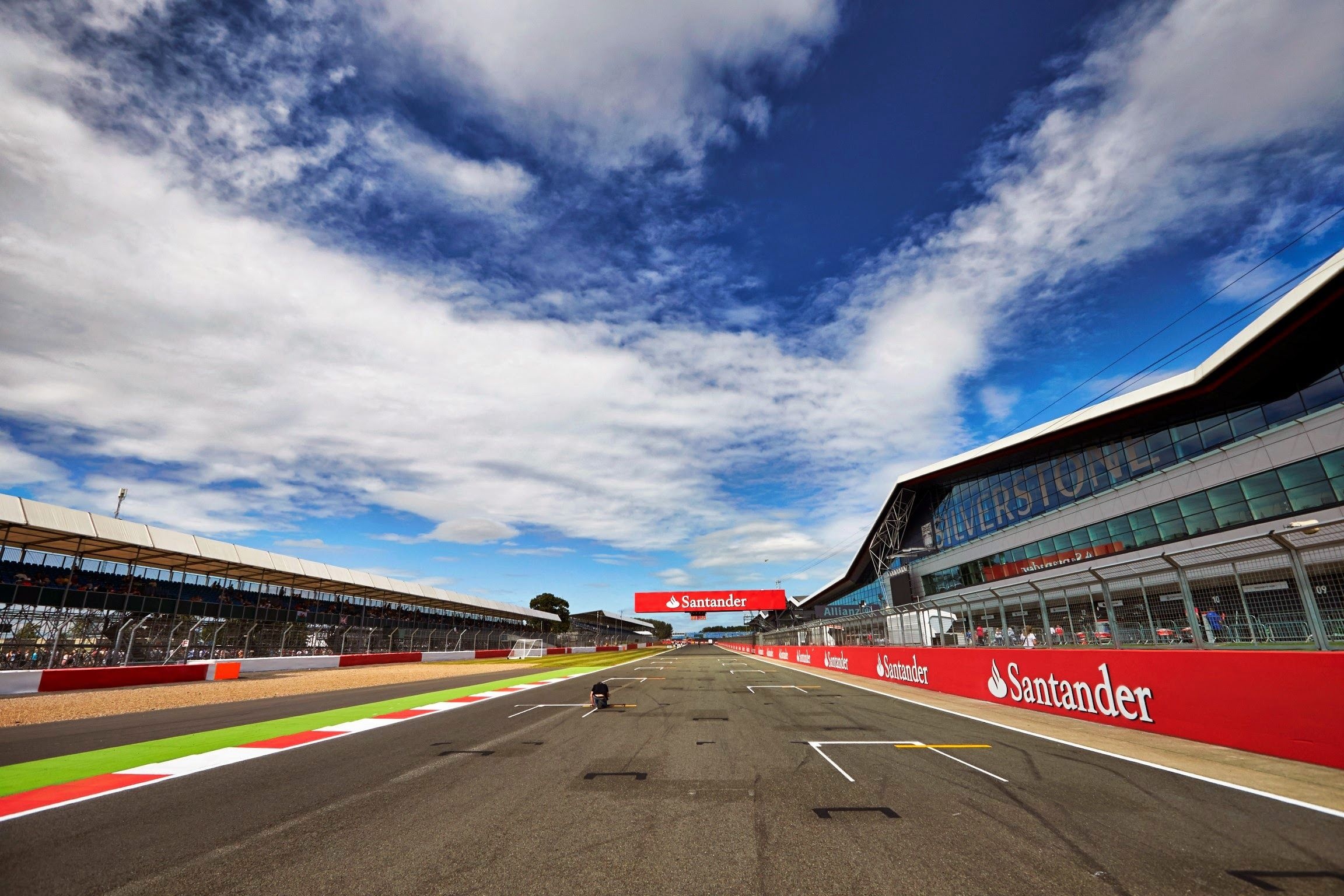 F1 race tracks, High-speed thrills, 4K backgrounds, Motorsport excitement, 2310x1540 HD Desktop
