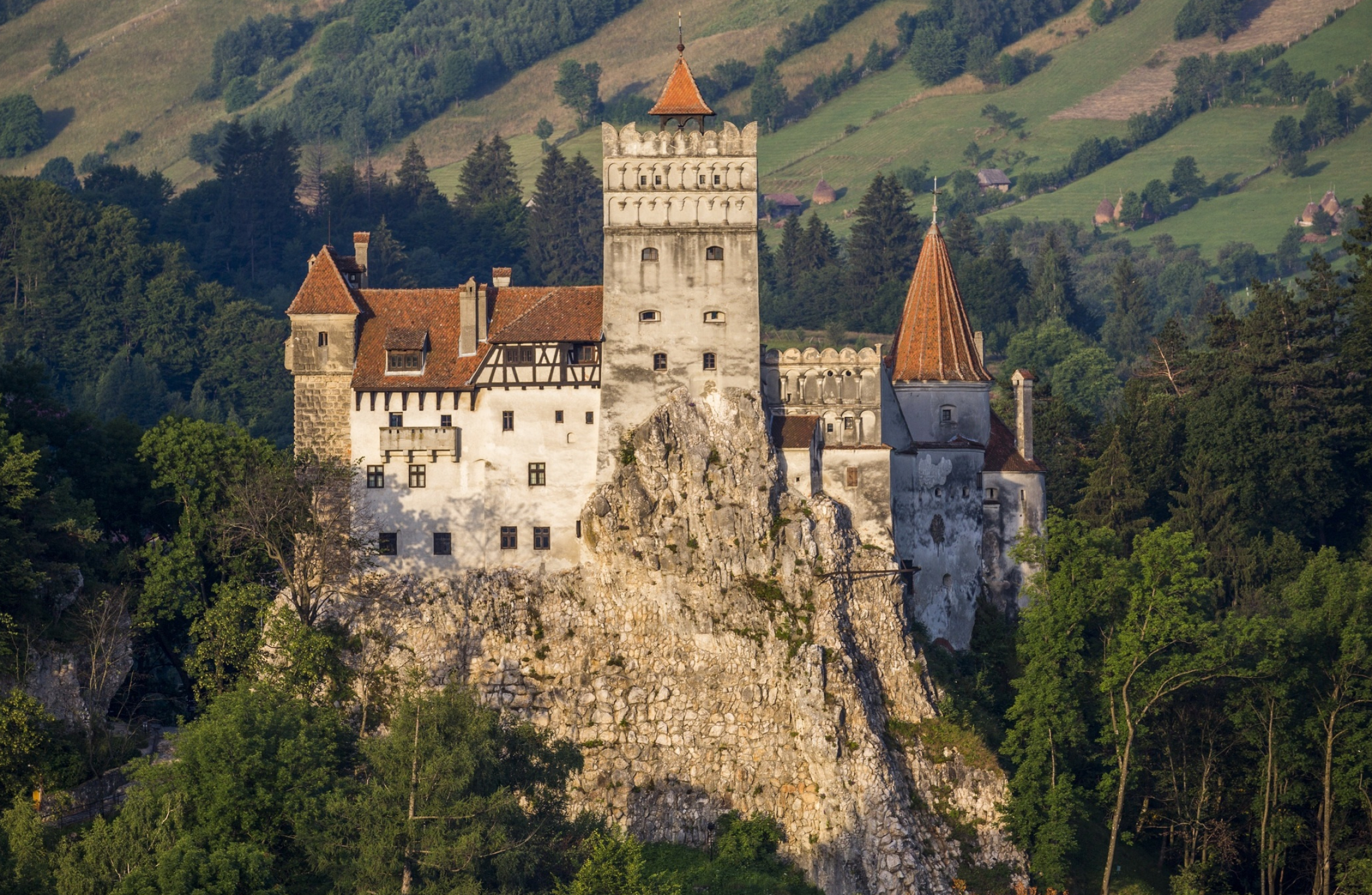 Bran Castle, Romania, Interesting places, Blog, 2280x1490 HD Desktop