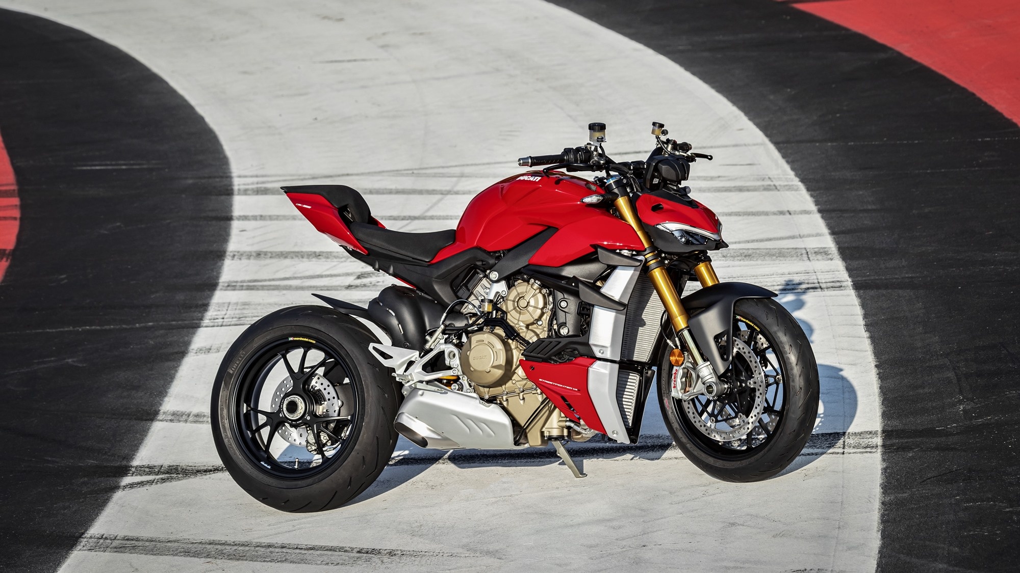 Ducati Streetfighter, Auto adrenaline, Unleashed power, Aggressive styling, 2000x1130 HD Desktop