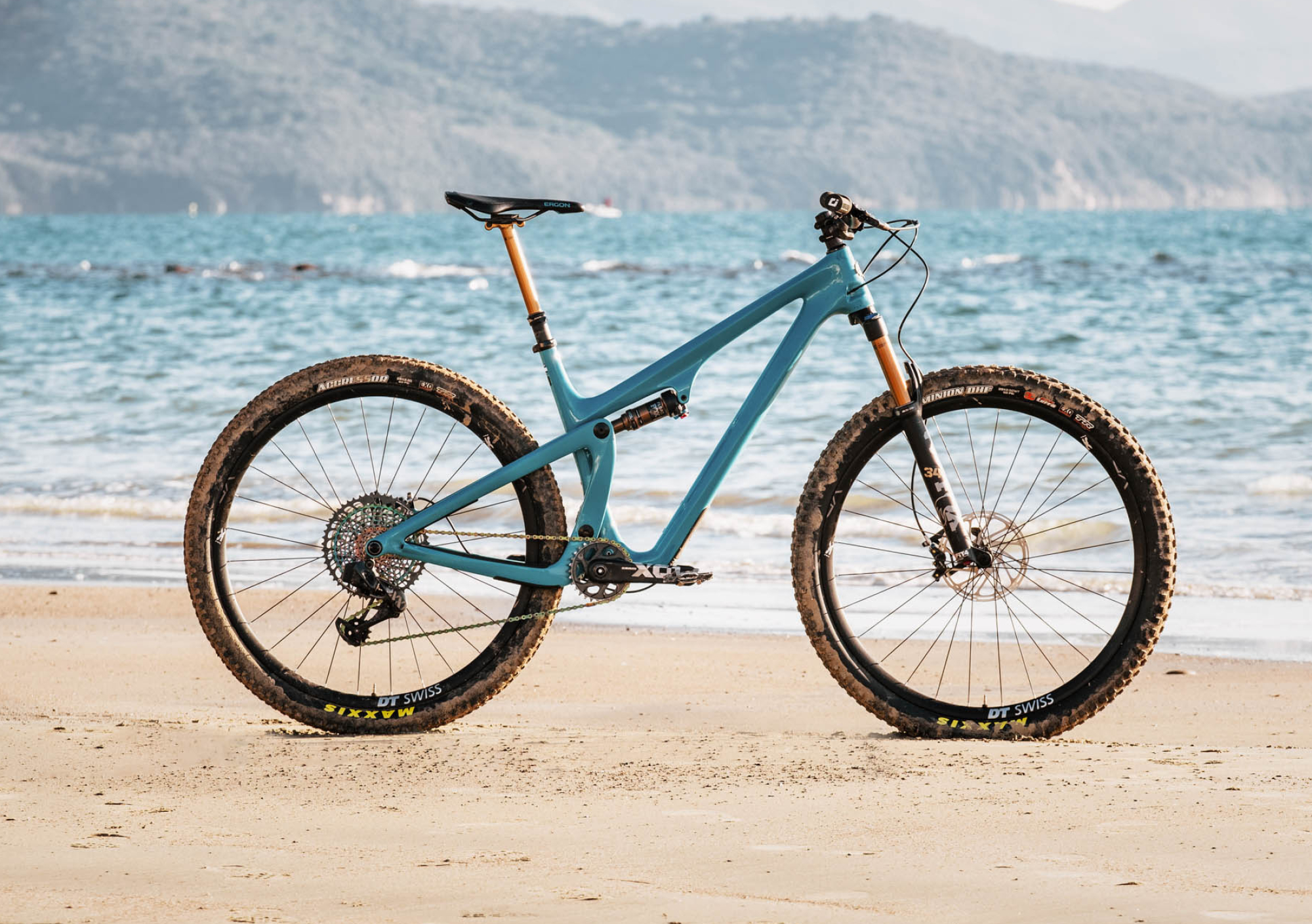 Yeti Cycles, Enduro mountain bike, Motorless rocket, Trailblazing performance, 2000x1410 HD Desktop