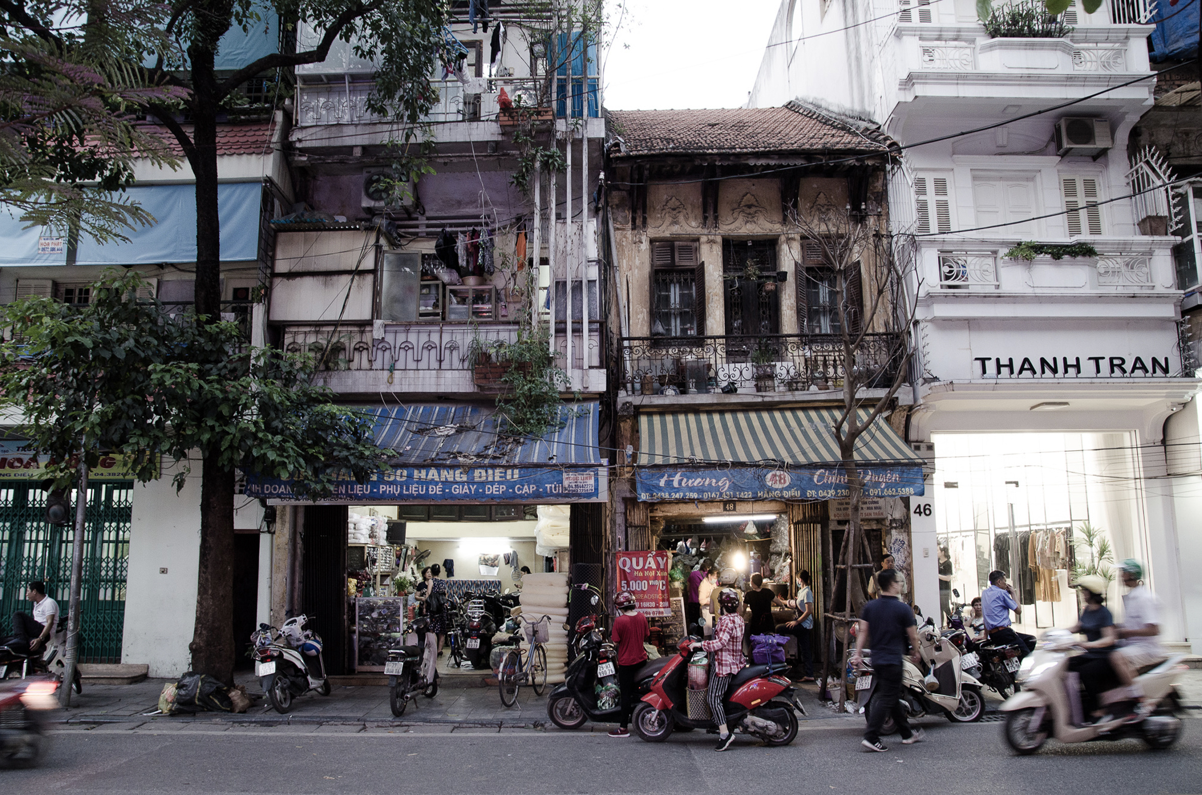 Hanoi chaos, Unique charm, Vibrant city, Enchanting streets, 2380x1570 HD Desktop