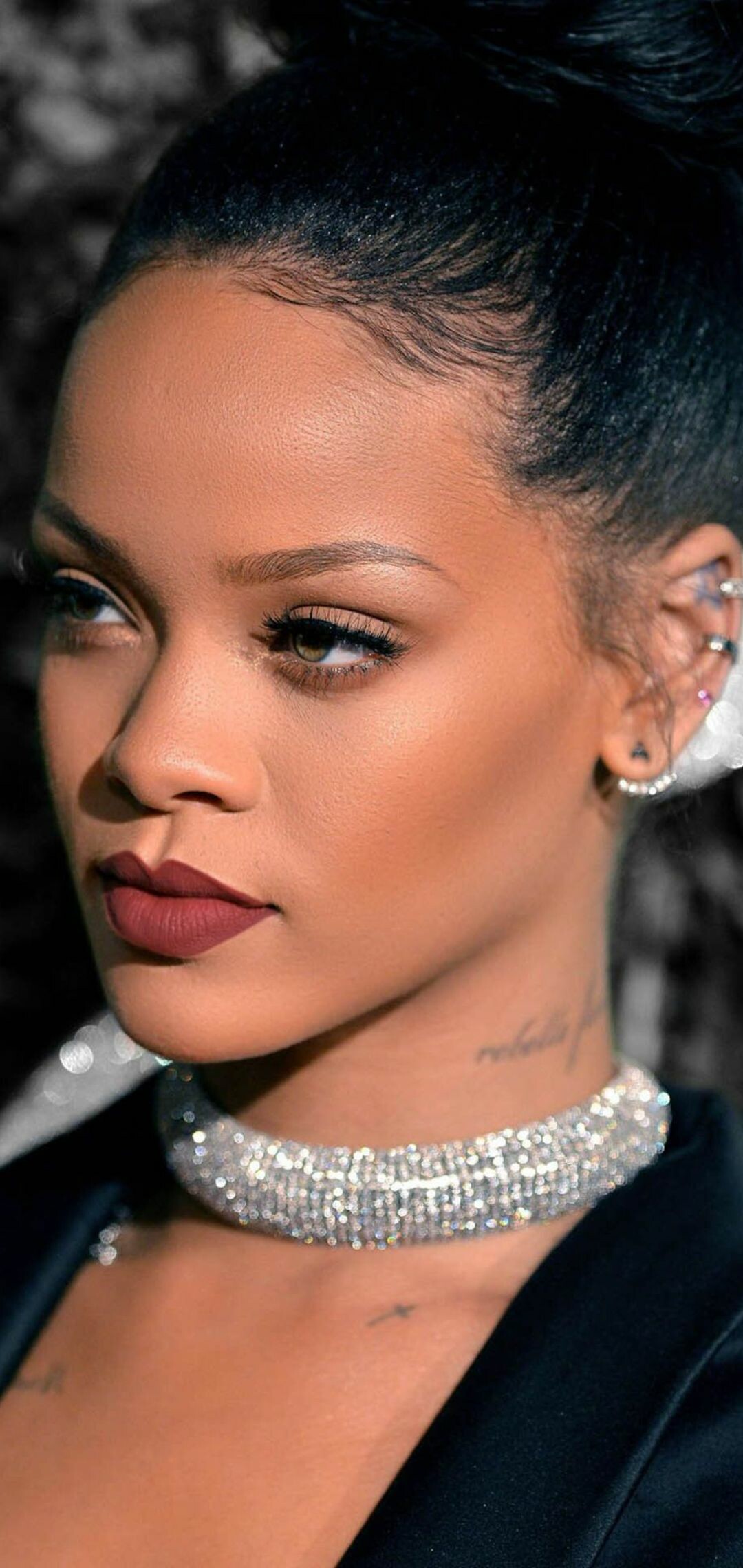 Rihanna: She has attained fourteen Billboard Hot 100 number ones. 1080x2280 HD Background.