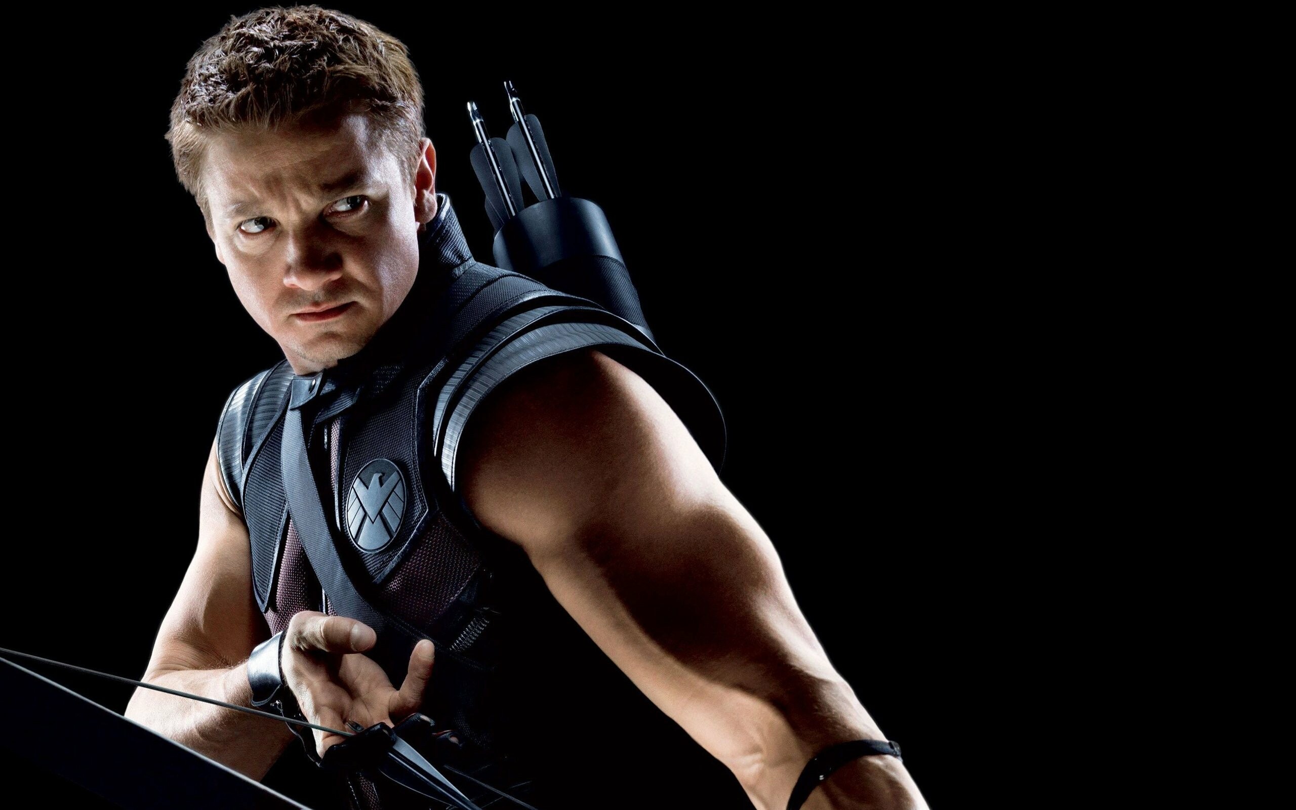 Hawkeye: Jeremy Renner plays the character in the Marvel Cinematic Universe. 2560x1600 HD Background.