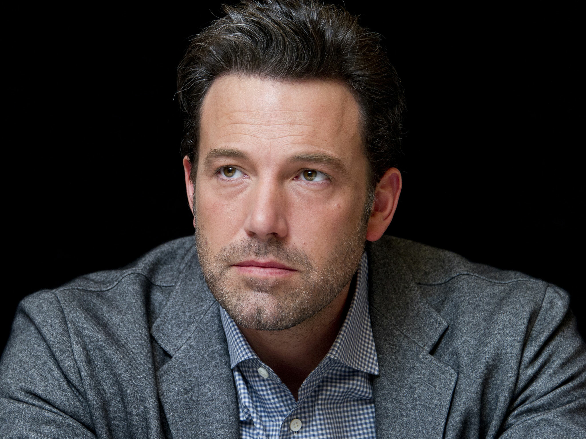 Ben Affleck: Rose to prominence after his breakthrough performance in the 1997 film Good Will Hunting, which he wrote with longtime friend and actor Matt Damon. 2050x1540 HD Wallpaper.