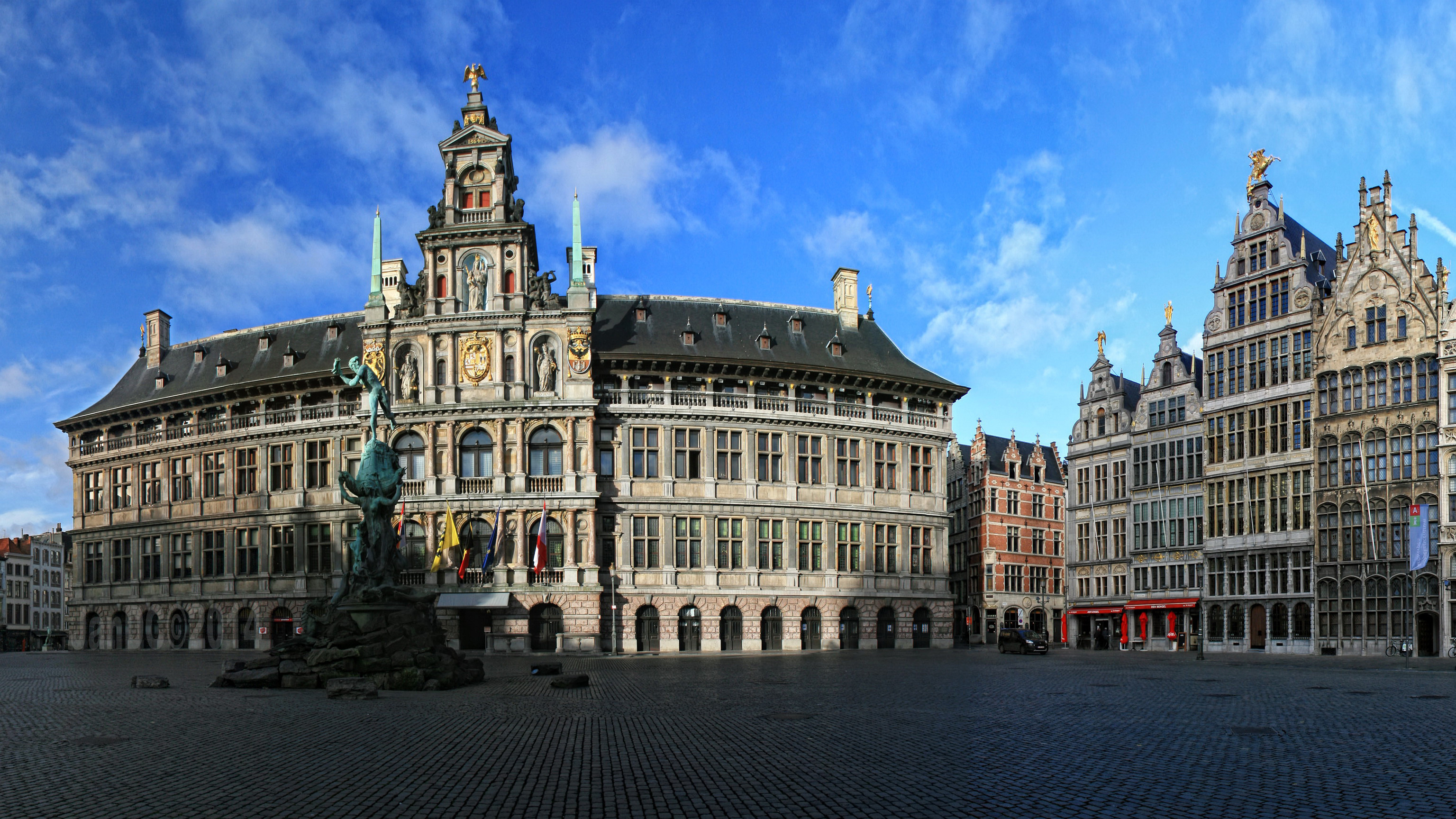Belgium monuments, Antwerpen street, 3080x1730 HD Desktop