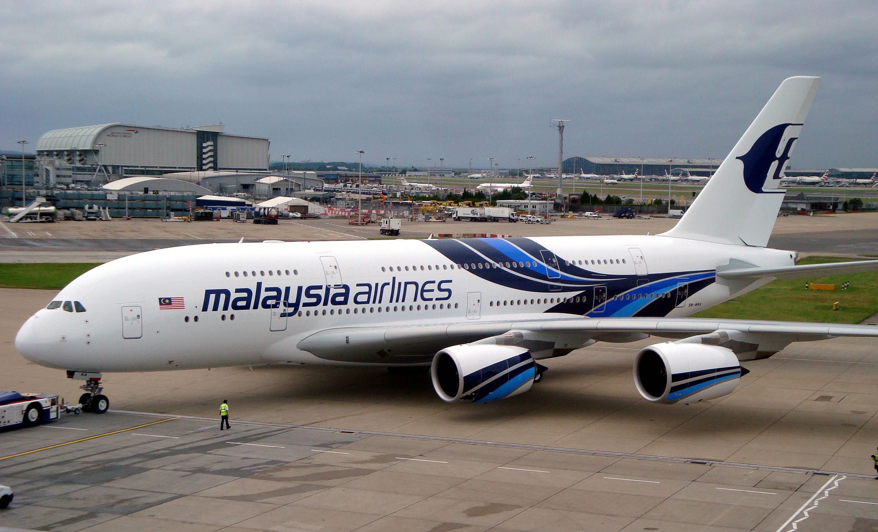 Malaysia Airlines, Airbus A380, Commercial aircraft, Aviation innovation, 3060x1850 HD Desktop