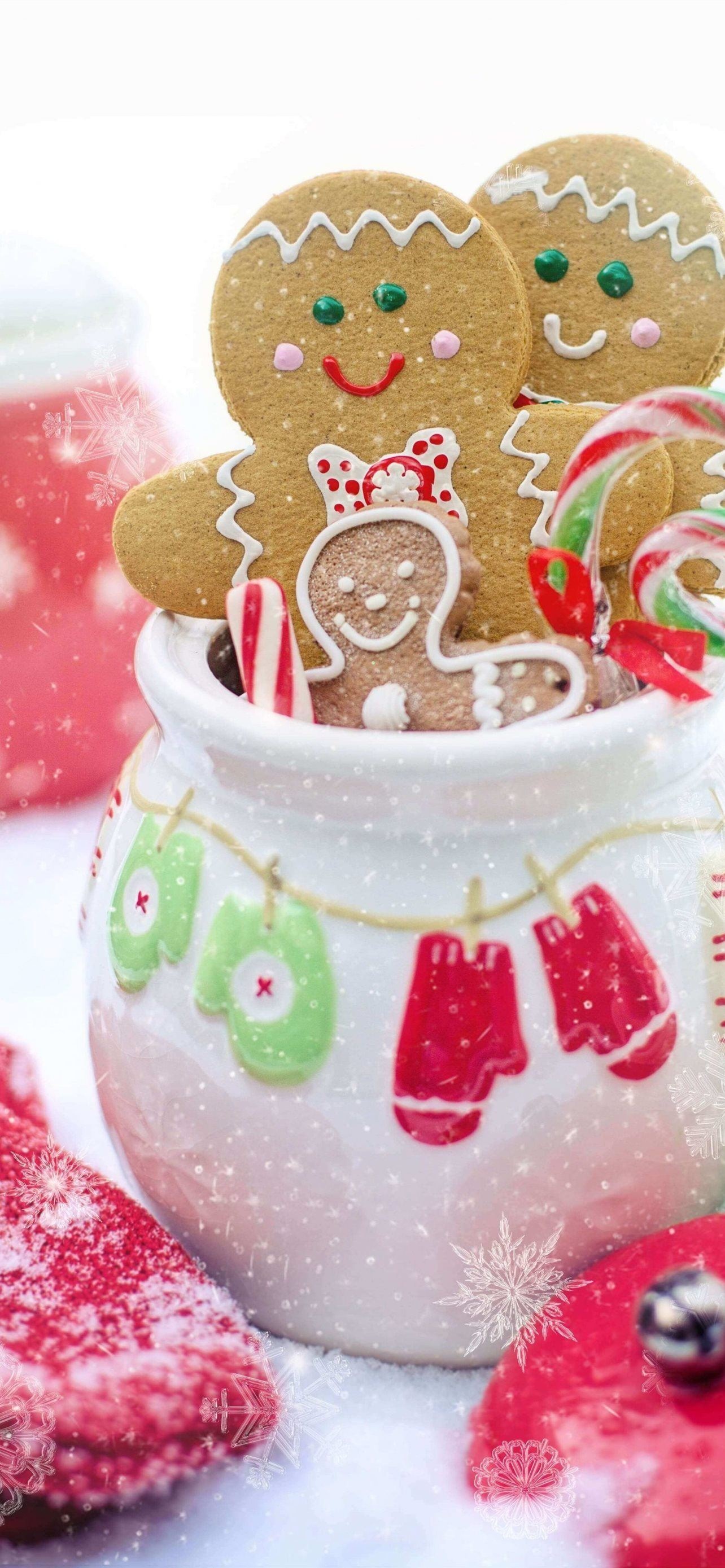 Gingerbread Man, Holiday wallpapers, Christmas-themed backgrounds, Festive phone screens, 1290x2780 HD Handy