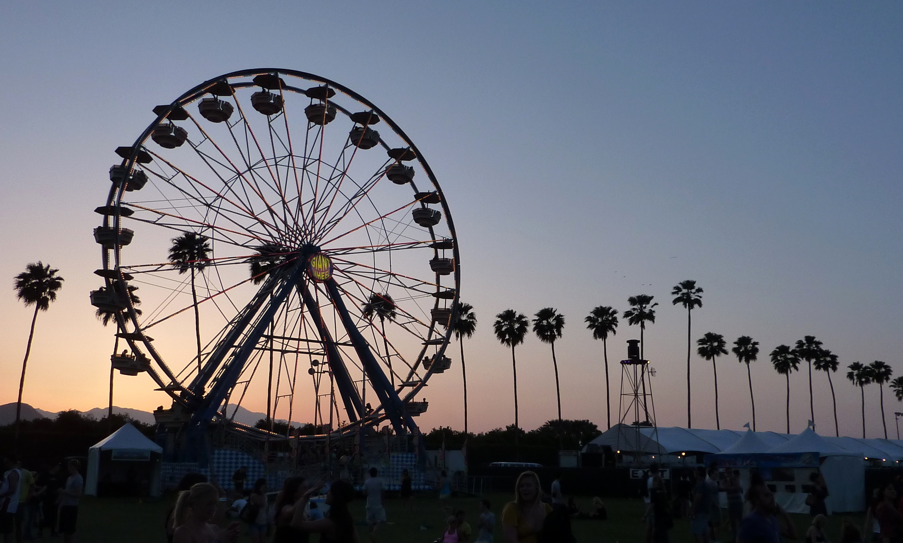 Coachella: Event, Showcases popular and established musical artists as well as emerging artists and reunited groups. 2950x1770 HD Wallpaper.