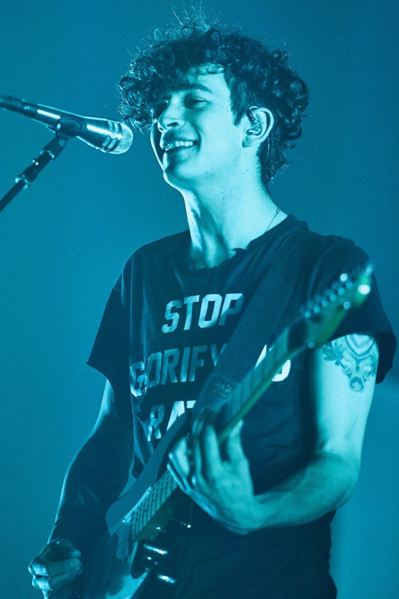 The 1975, Matthew Healy, Artistic wallpapers, Music fan support, 1280x1920 HD Phone