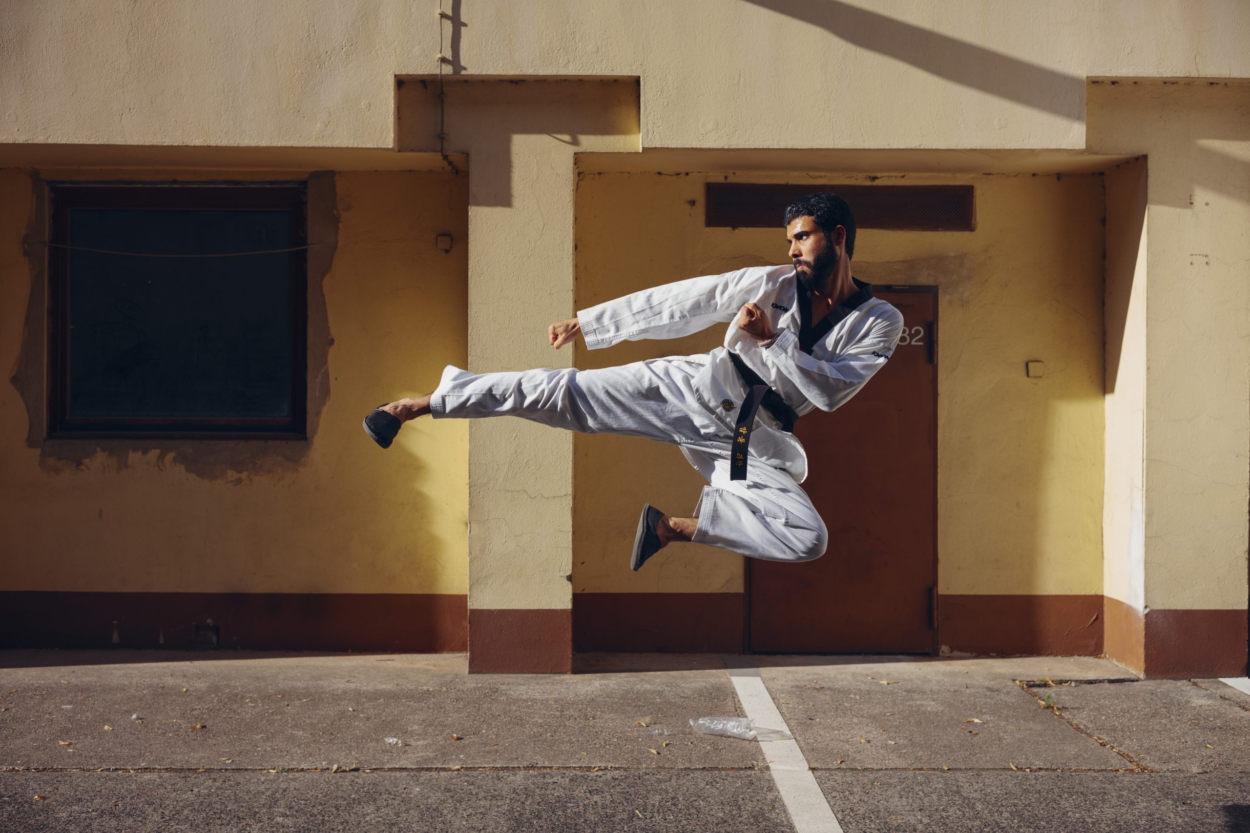 Taekwondo: Korean martial art, characterized by its emphasis on head-height kicks, jumping and spinning kicks. 2560x1710 HD Wallpaper.