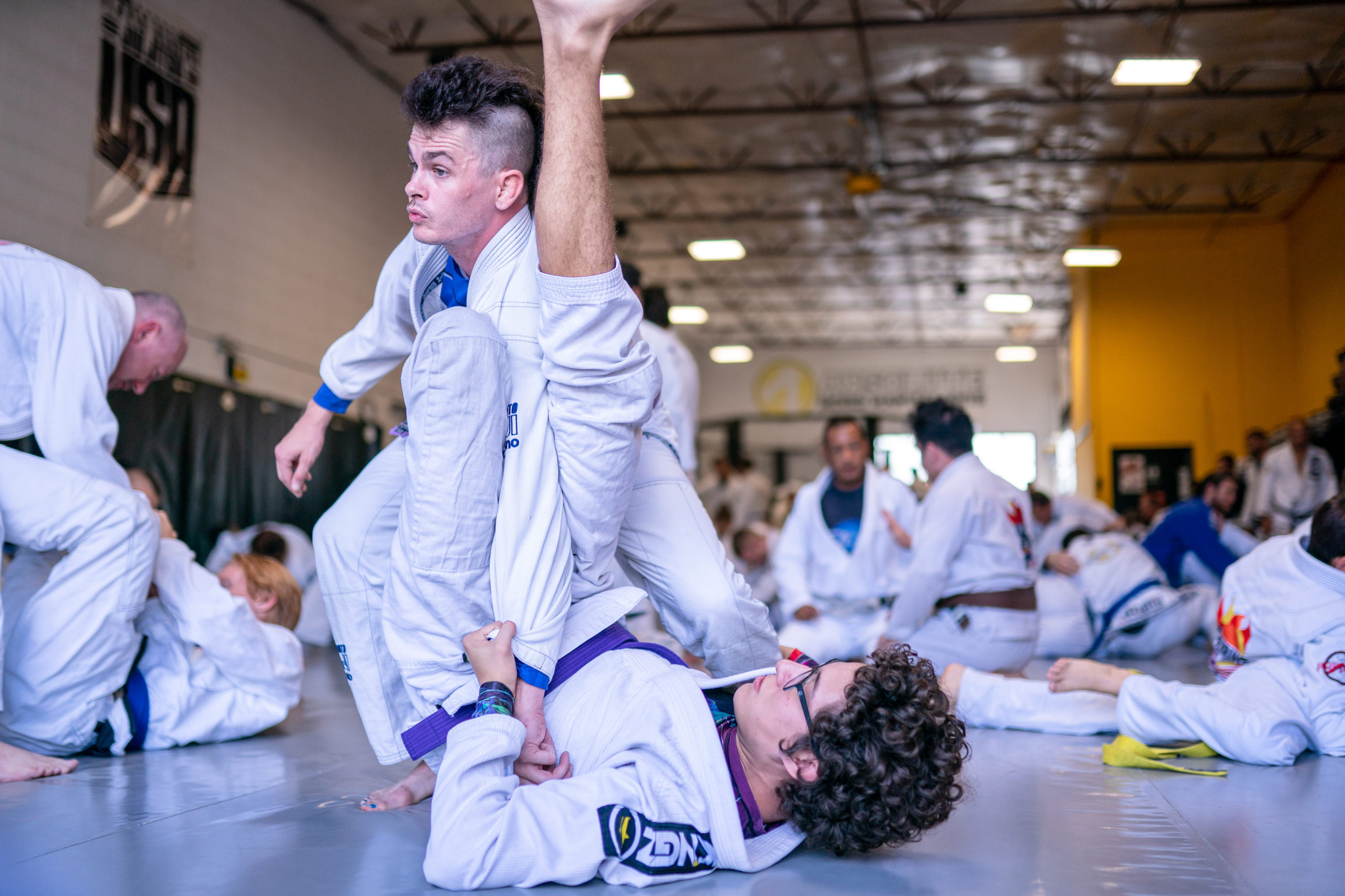 Brazilian Jiu-jitsu: Salt Lake City, Utah Area: a person defends himself by taking the fight to the ground, Leverage and weight distribution. 2560x1710 HD Wallpaper.