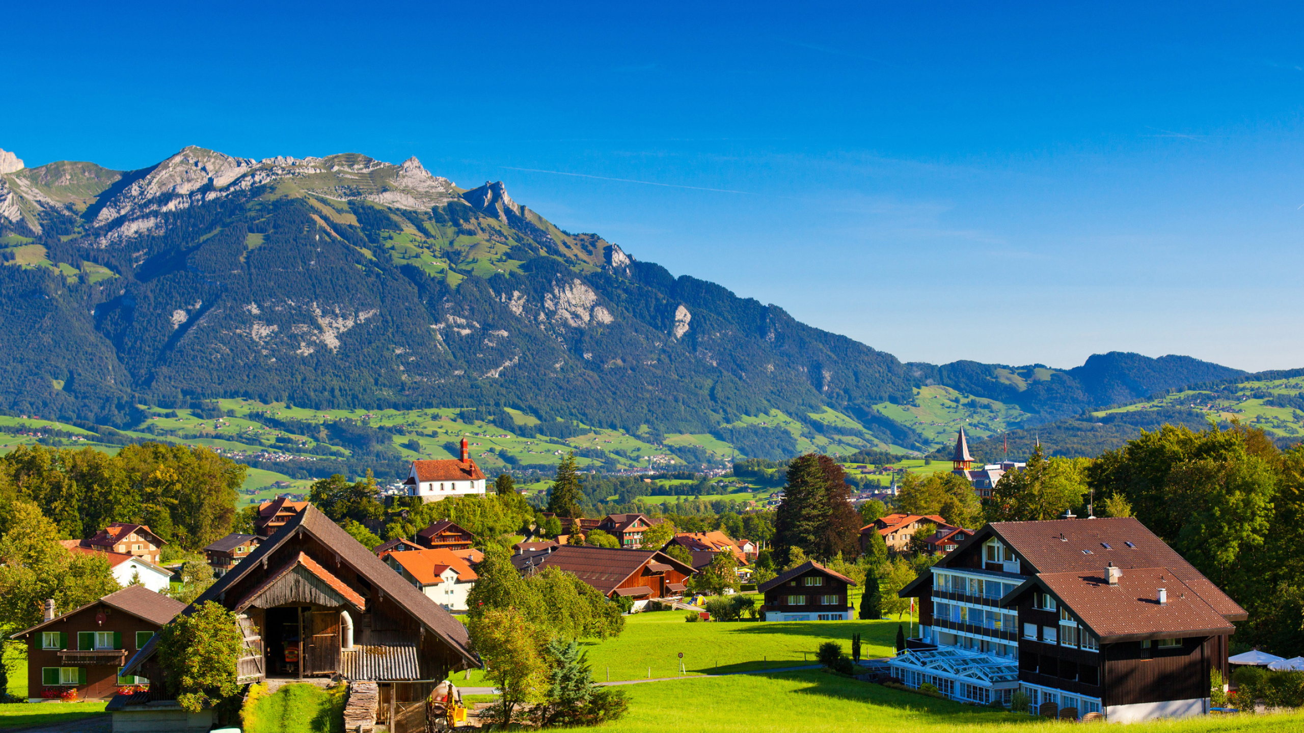 Country house, Switzerland, 4K wallpapers, Alpine majesty, 2560x1440 HD Desktop