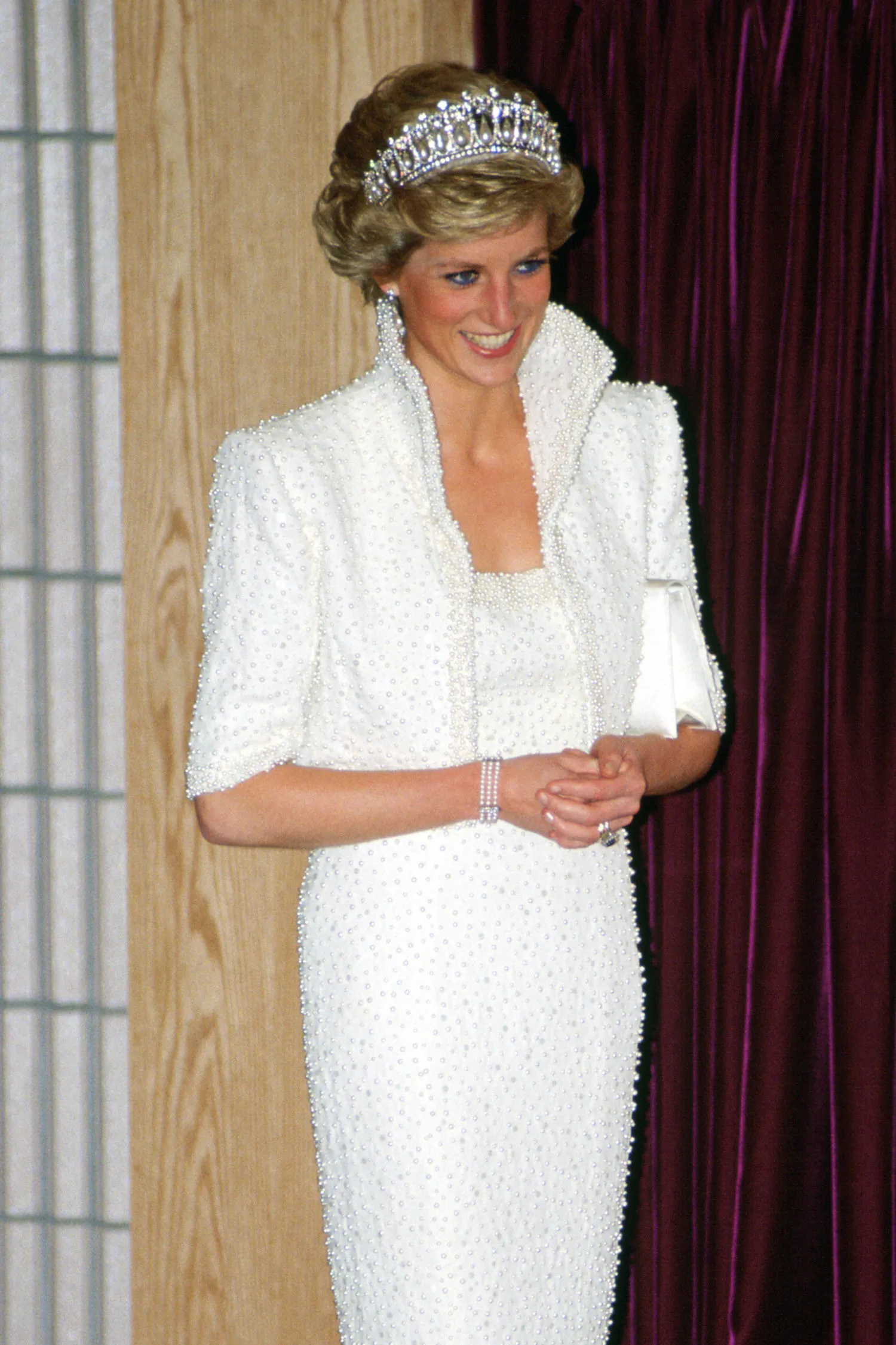Princess Diana: First met the Prince of Wales, Elizabeth II's eldest son and heir apparent, when she was 16 in November 1977. 1500x2250 HD Background.