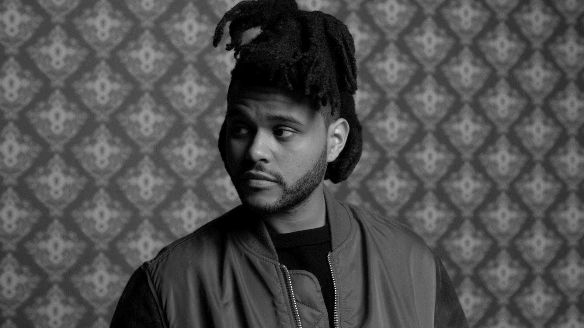 The Weeknd: Known for his compelling brand of atmospheric, trip-hop-infused R'n'B and synth-driven pop music. 1920x1080 Full HD Background.