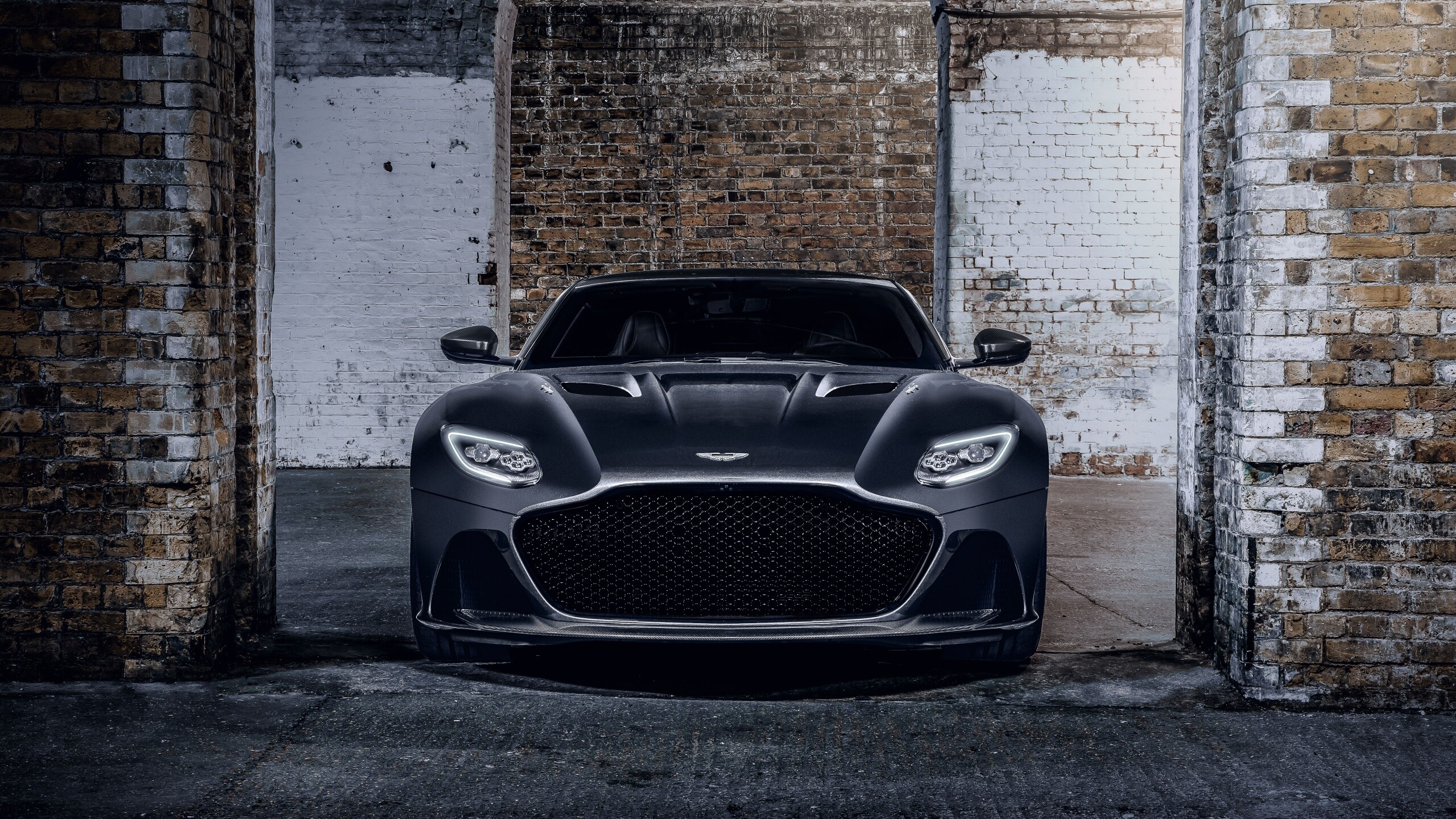 Aston Martin: DBS Superleggera, A unique 007 Edition. 2560x1440 HD Background.