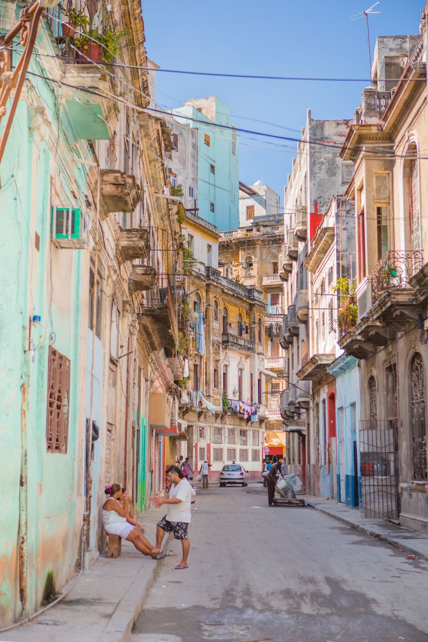 Cuba's street life, Vibrant pictures, Havana magic, Unforgettable experience, 1500x2250 HD Phone