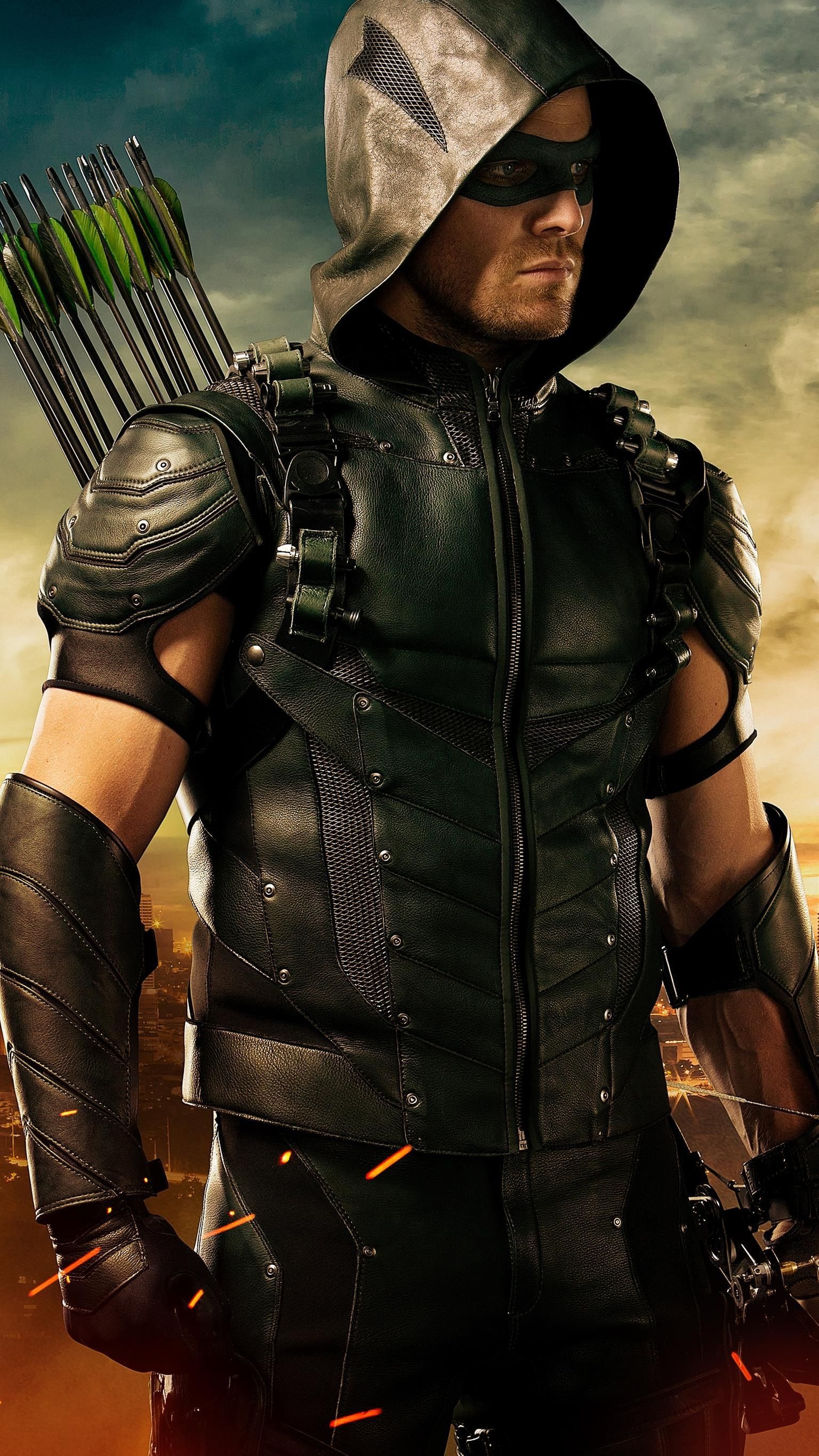 Green Arrow and Flash: Oliver Queen, who acts as a vigilante, known as "The Hood". 1540x2740 HD Background.