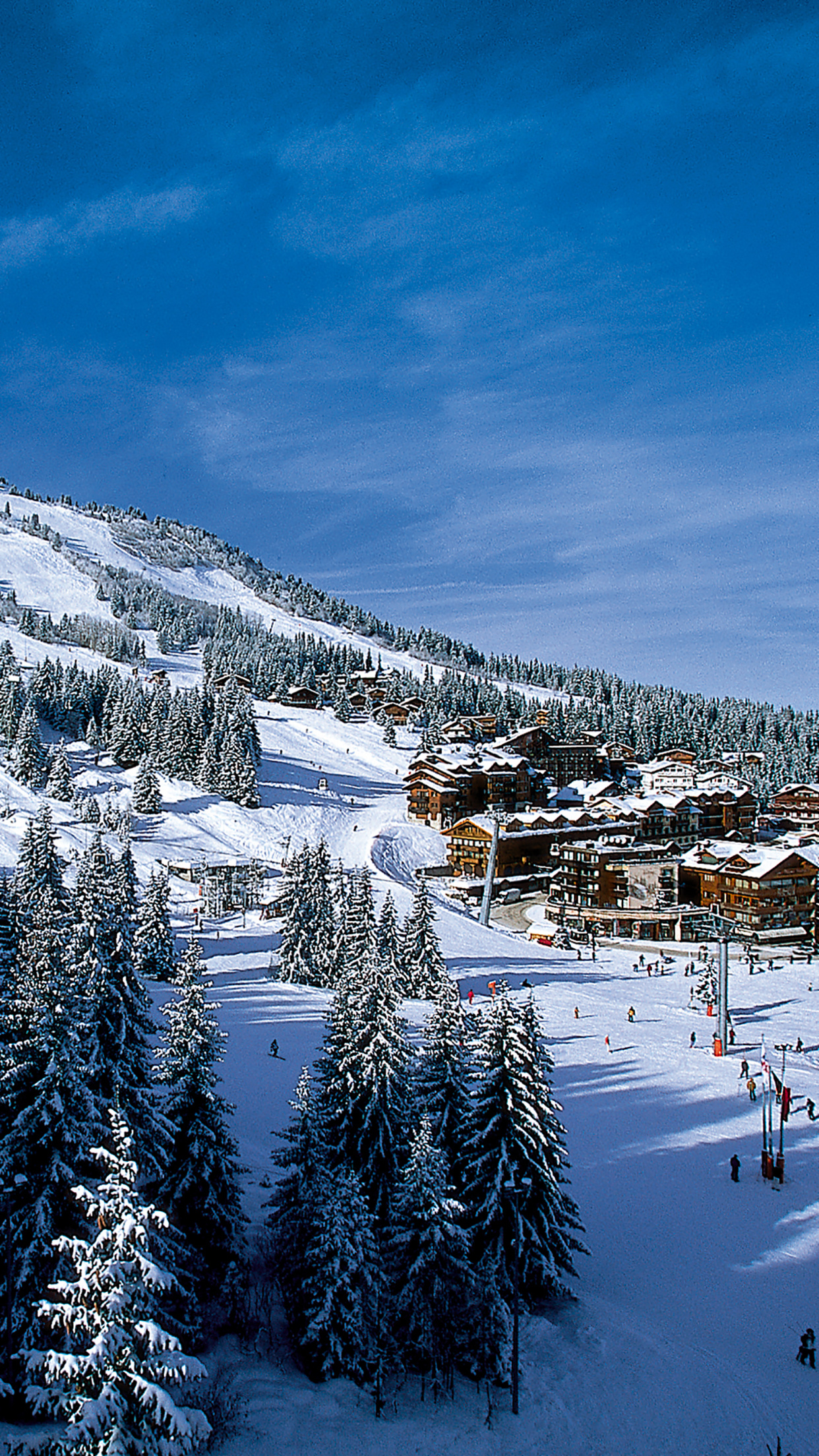 Courchevel 3 wallpaper, iPhone wallpaper, Free download, Captivating ski resort imagery, 1250x2210 HD Phone